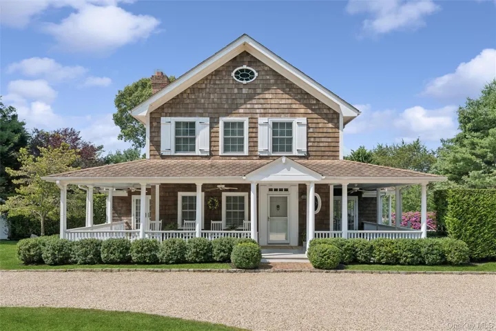 245 Meadows W, Southampton, New York 11932
