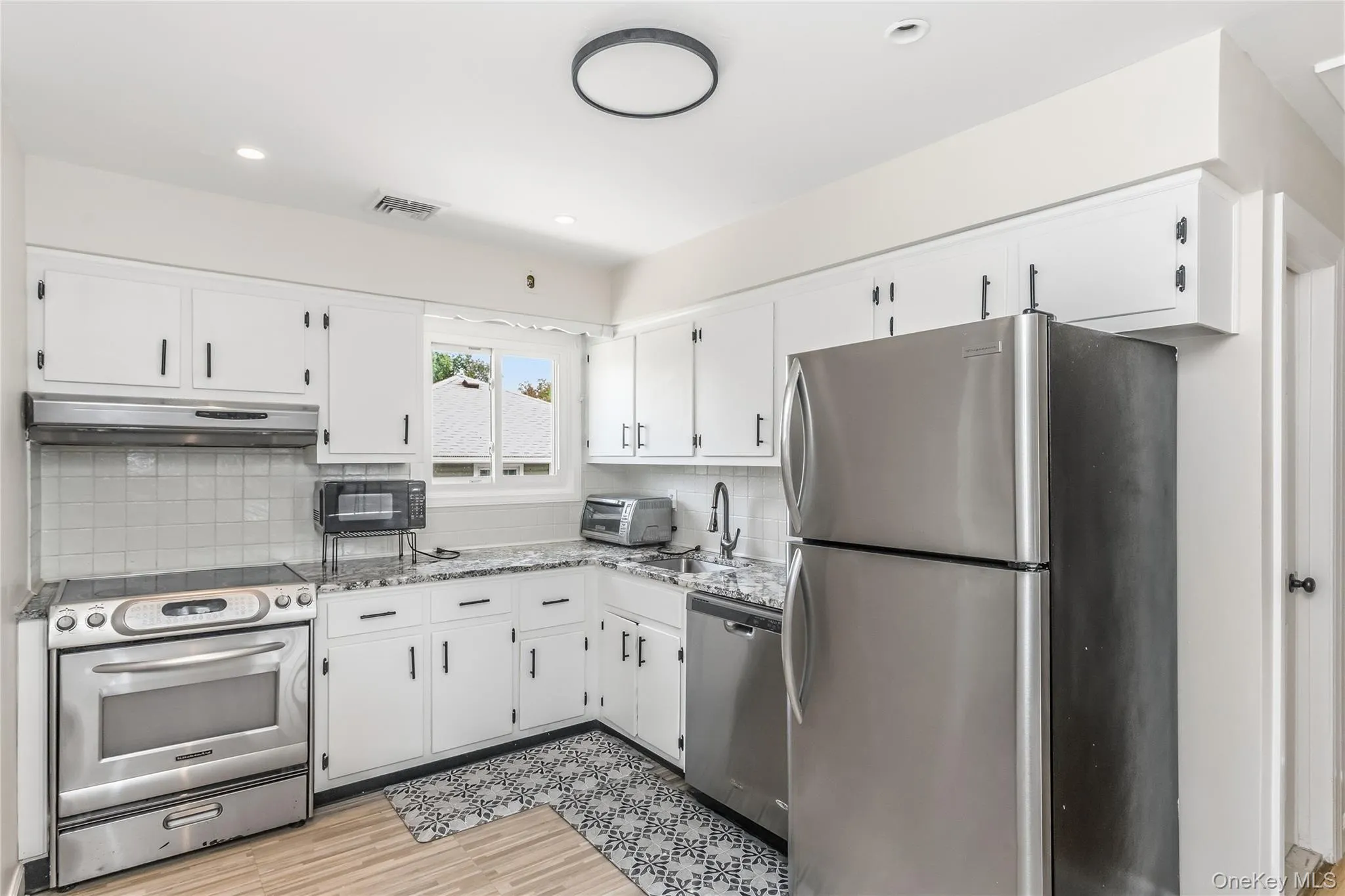 1761 Harold Avenue, Hempstead, NY, 3 Bedrooms Bedrooms, 12 Rooms Rooms,3 BathroomsBathrooms,Residential,For Rent,Harold,0,1037501 1761 Harold Avenue, Hempstead, NY, 3 Bedrooms Bedrooms, 12 Rooms Rooms,3 BathroomsBathrooms,Residential,For Rent,Harold,0,1037501