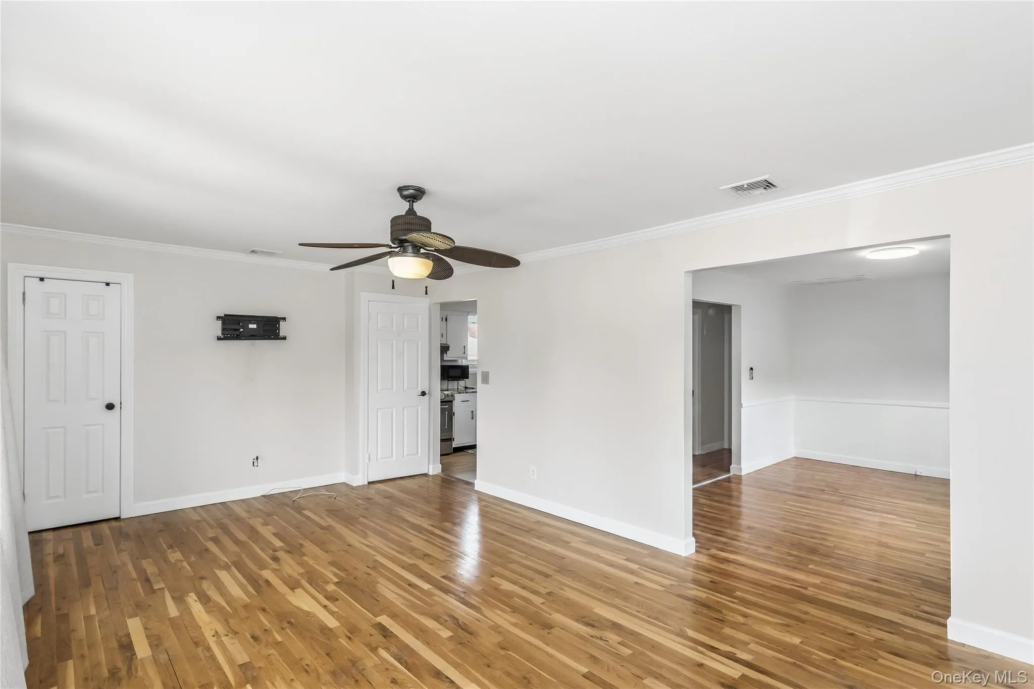 1761 Harold Avenue, Hempstead, NY, 3 Bedrooms Bedrooms, 12 Rooms Rooms,3 BathroomsBathrooms,Residential,For Rent,Harold,0,1037501 1761 Harold Avenue, Hempstead, NY, 3 Bedrooms Bedrooms, 12 Rooms Rooms,3 BathroomsBathrooms,Residential,For Rent,Harold,0,1037501