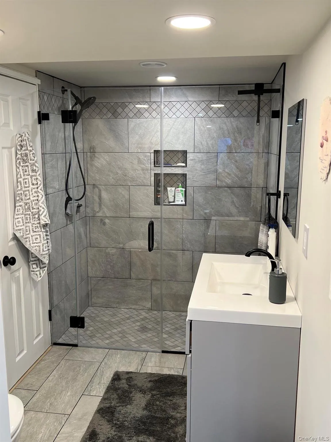 130 Tasker Lane, Southold, NY, 4 Bedrooms Bedrooms, 8 Rooms Rooms,3 BathroomsBathrooms,Residential,For Rent,Tasker,0,1037504 130 Tasker Lane, Southold, NY, 4 Bedrooms Bedrooms, 8 Rooms Rooms,3 BathroomsBathrooms,Residential,For Rent,Tasker,0,1037504