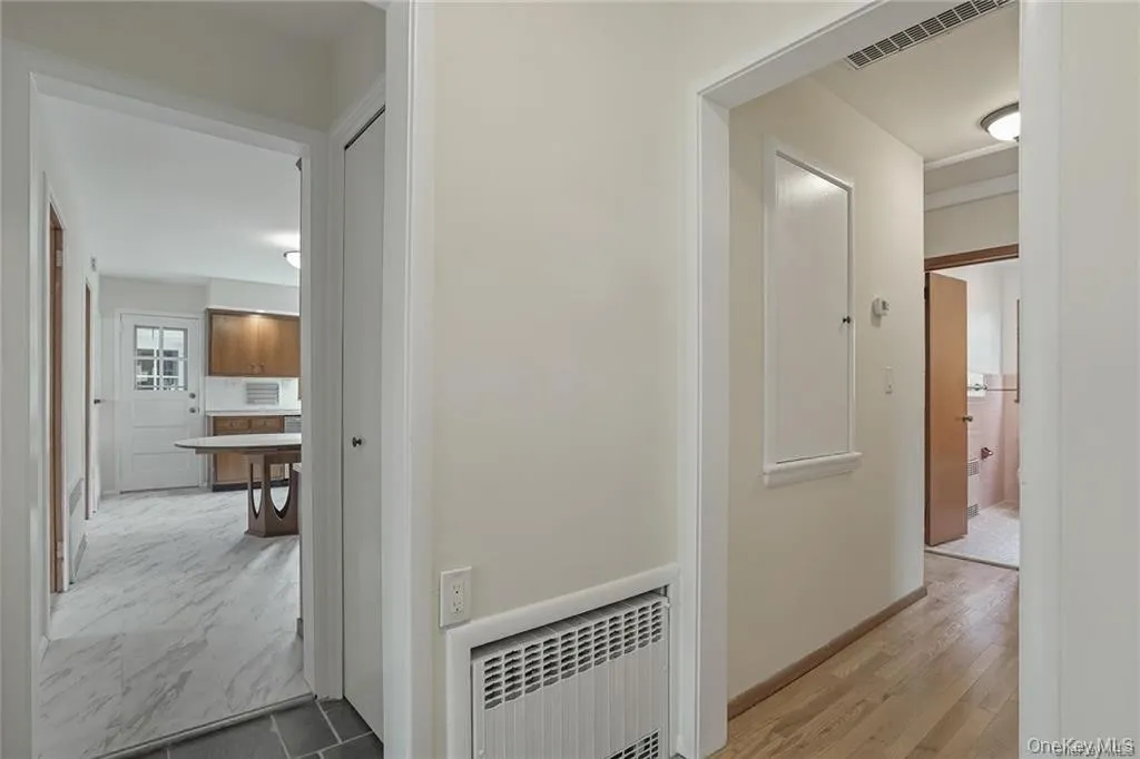 17 Brookside Avenue, Ramapo, NY, 2 Bedrooms Bedrooms, 6 Rooms Rooms,1 BathroomBathrooms,Residential Lease,For Rent,Brookside,0,1037505 17 Brookside Avenue, Ramapo, NY, 2 Bedrooms Bedrooms, 6 Rooms Rooms,1 BathroomBathrooms,Residential Lease,For Rent,Brookside,0,1037505