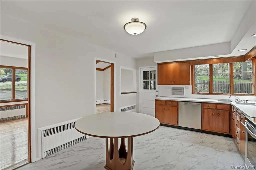 17 Brookside Avenue, Ramapo, NY, 2 Bedrooms Bedrooms, 6 Rooms Rooms,1 BathroomBathrooms,Residential Lease,For Rent,Brookside,0,1037505 17 Brookside Avenue, Ramapo, NY, 2 Bedrooms Bedrooms, 6 Rooms Rooms,1 BathroomBathrooms,Residential Lease,For Rent,Brookside,0,1037505
