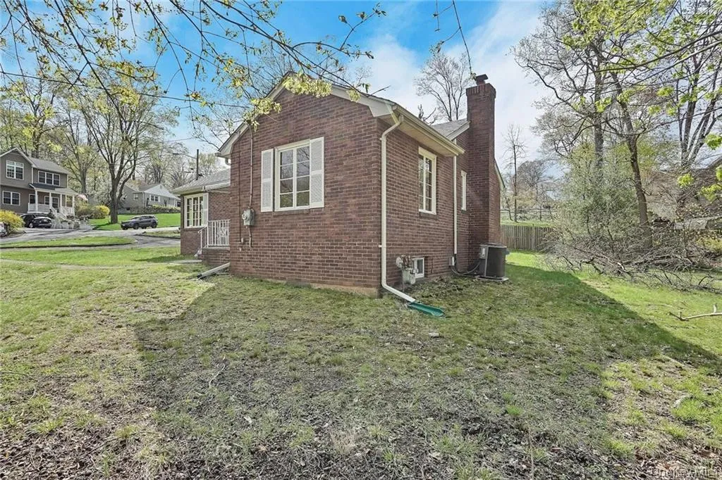 17 Brookside Avenue, Ramapo, NY, 2 Bedrooms Bedrooms, 6 Rooms Rooms,1 BathroomBathrooms,Residential Lease,For Rent,Brookside,0,1037505 17 Brookside Avenue, Ramapo, NY, 2 Bedrooms Bedrooms, 6 Rooms Rooms,1 BathroomBathrooms,Residential Lease,For Rent,Brookside,0,1037505