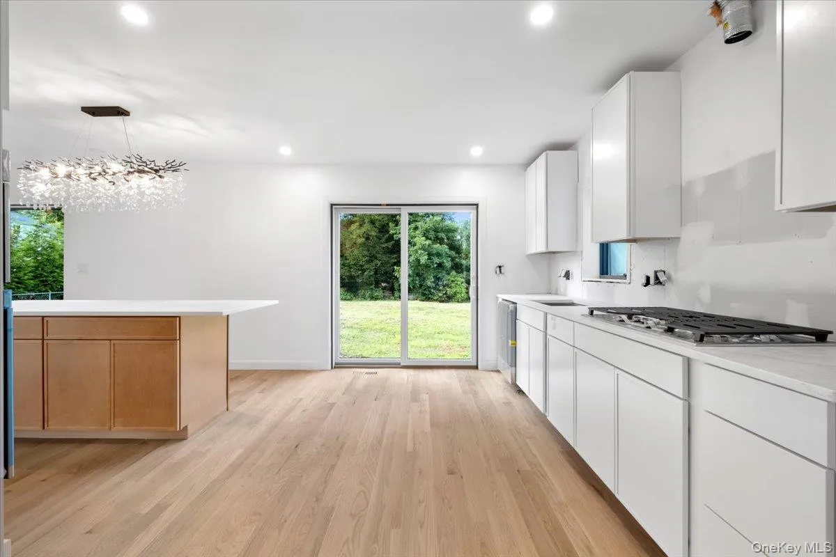 5 Bevan Place, Eastchester, NY, 5 Bedrooms Bedrooms, 9 Rooms Rooms,4 BathroomsBathrooms,Residential,For Rent,Bevan,0,1037512 5 Bevan Place, Eastchester, NY, 5 Bedrooms Bedrooms, 9 Rooms Rooms,4 BathroomsBathrooms,Residential,For Rent,Bevan,0,1037512