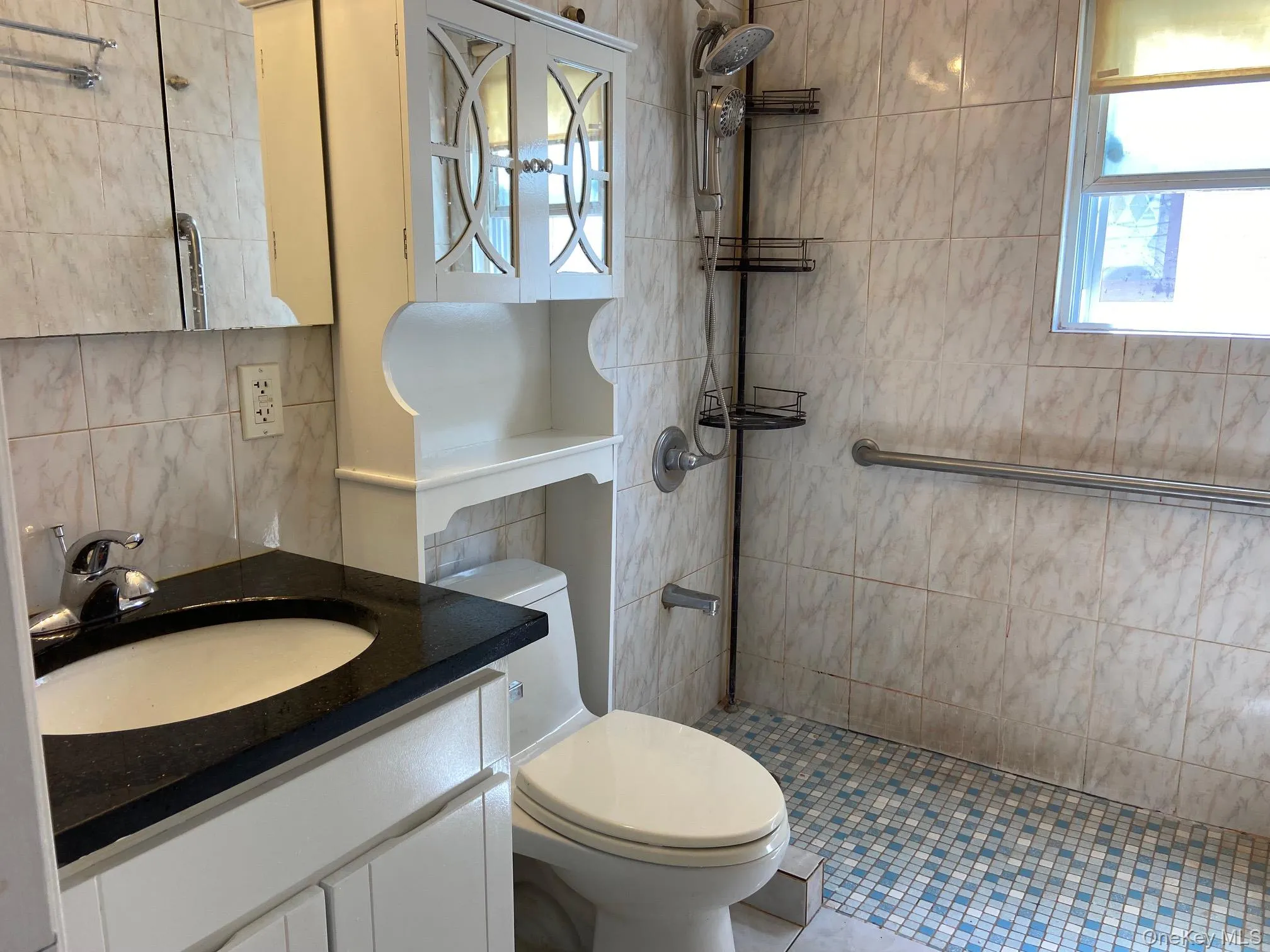 25119 86th Avenue, New York, NY, 3 Bedrooms Bedrooms, 7 Rooms Rooms,2 BathroomsBathrooms,Residential,For Rent,86th,0,1037513 25119 86th Avenue, New York, NY, 3 Bedrooms Bedrooms, 7 Rooms Rooms,2 BathroomsBathrooms,Residential,For Rent,86th,0,1037513