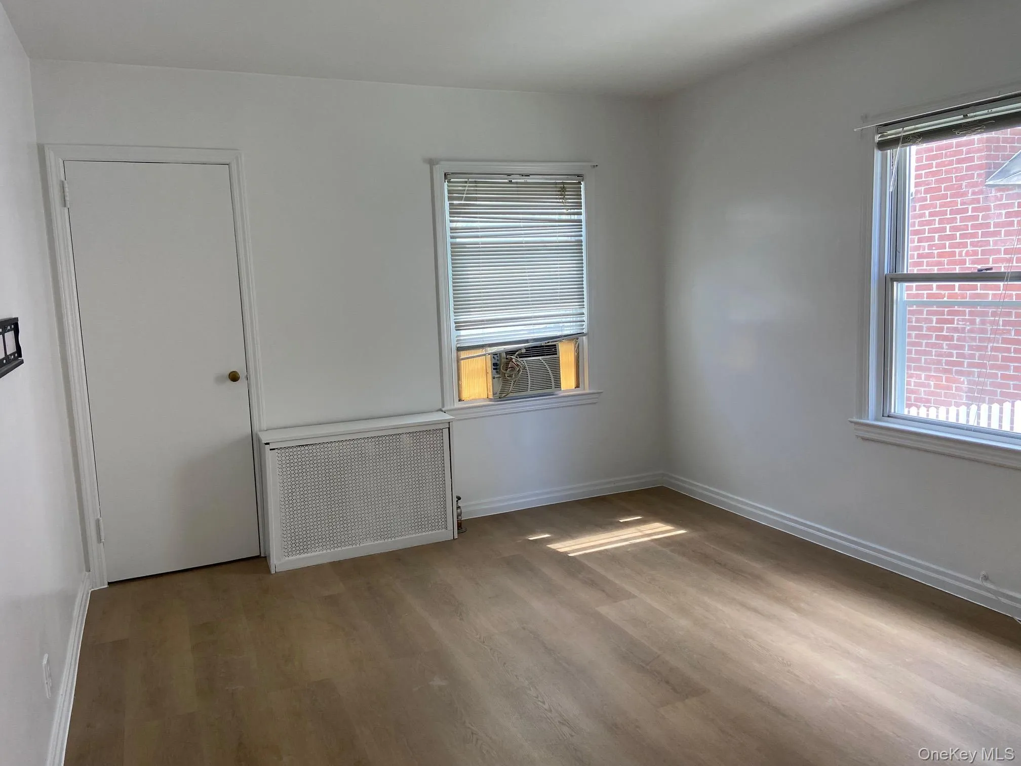 25119 86th Avenue, New York, NY, 3 Bedrooms Bedrooms, 7 Rooms Rooms,2 BathroomsBathrooms,Residential,For Rent,86th,0,1037513 25119 86th Avenue, New York, NY, 3 Bedrooms Bedrooms, 7 Rooms Rooms,2 BathroomsBathrooms,Residential,For Rent,86th,0,1037513