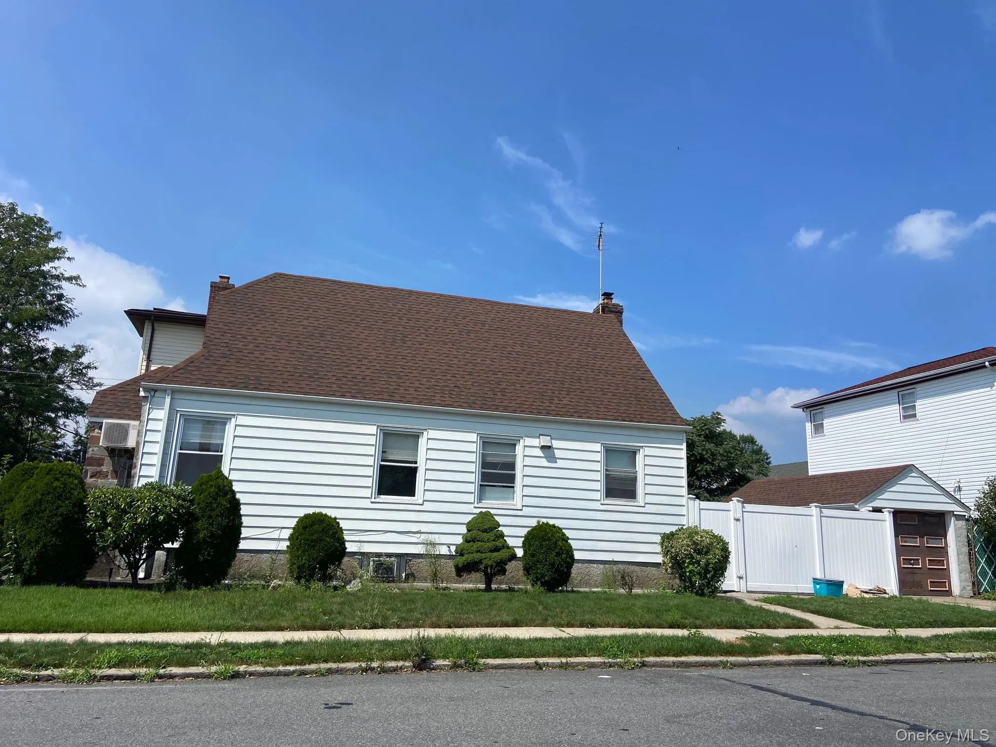 25119 86th Avenue, New York, NY, 3 Bedrooms Bedrooms, 7 Rooms Rooms,2 BathroomsBathrooms,Residential,For Rent,86th,0,1037513 25119 86th Avenue, New York, NY, 3 Bedrooms Bedrooms, 7 Rooms Rooms,2 BathroomsBathrooms,Residential,For Rent,86th,0,1037513