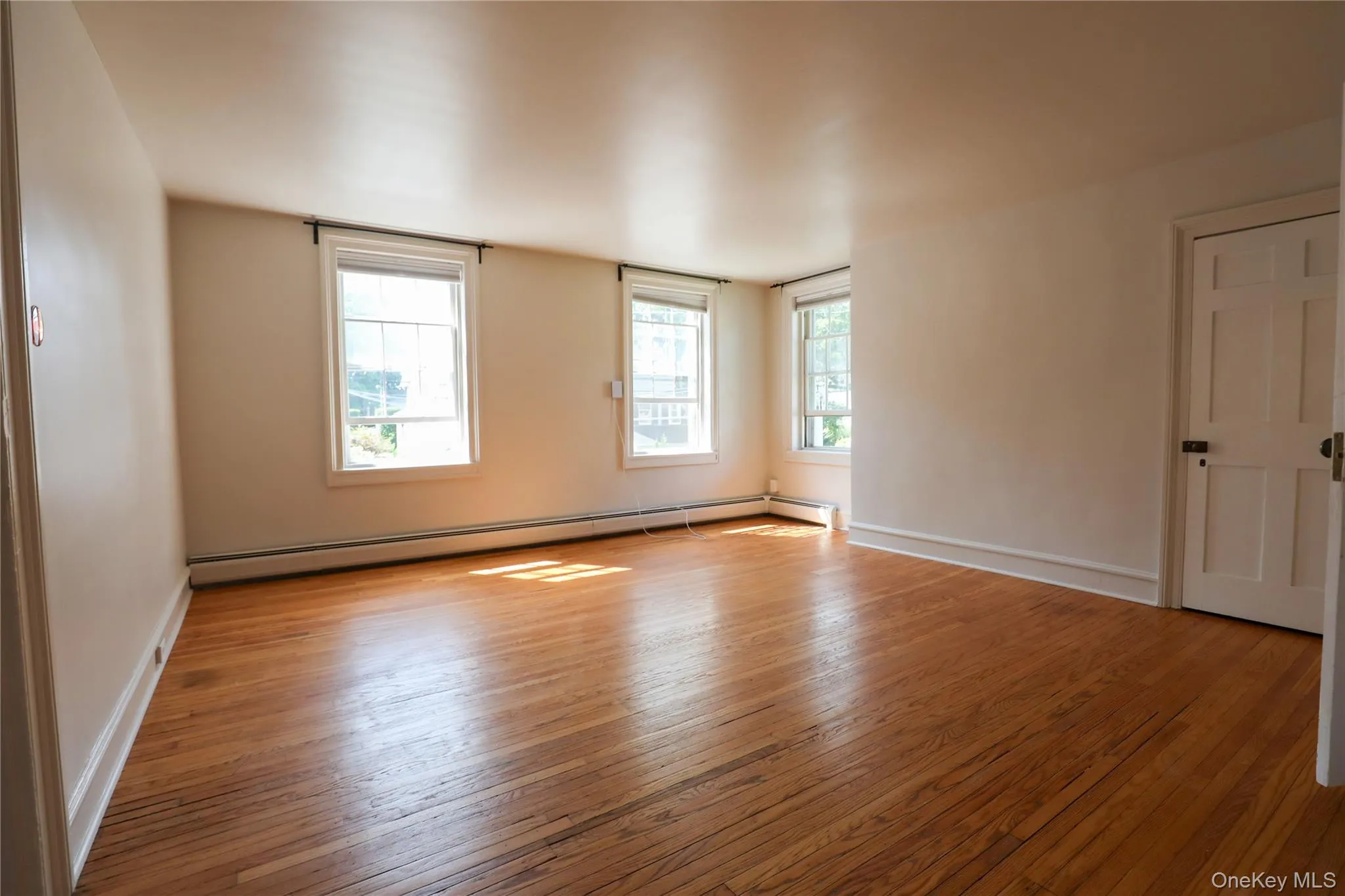 109 Saint James Street, Kingston, NY, 1 Room Rooms,1 BathroomBathrooms,Residential Lease,For Rent,Saint James,0,1037520 109 Saint James Street, Kingston, NY, 1 Room Rooms,1 BathroomBathrooms,Residential Lease,For Rent,Saint James,0,1037520