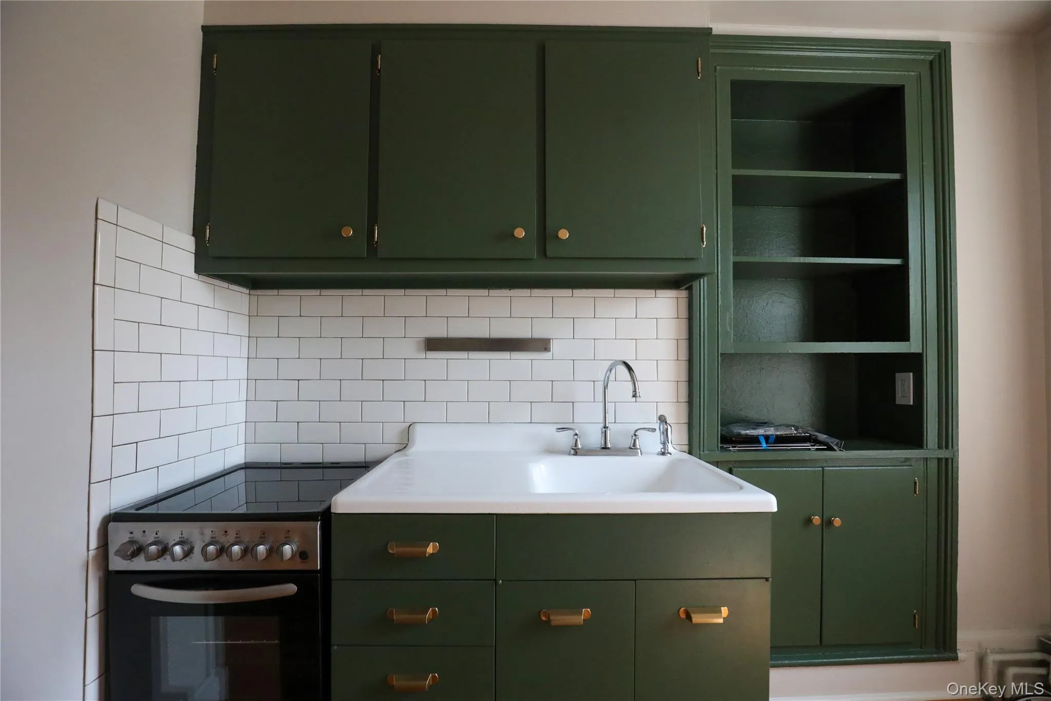 109 Saint James Street, Kingston, NY, 1 Room Rooms,1 BathroomBathrooms,Residential Lease,For Rent,Saint James,0,1037520 109 Saint James Street, Kingston, NY, 1 Room Rooms,1 BathroomBathrooms,Residential Lease,For Rent,Saint James,0,1037520