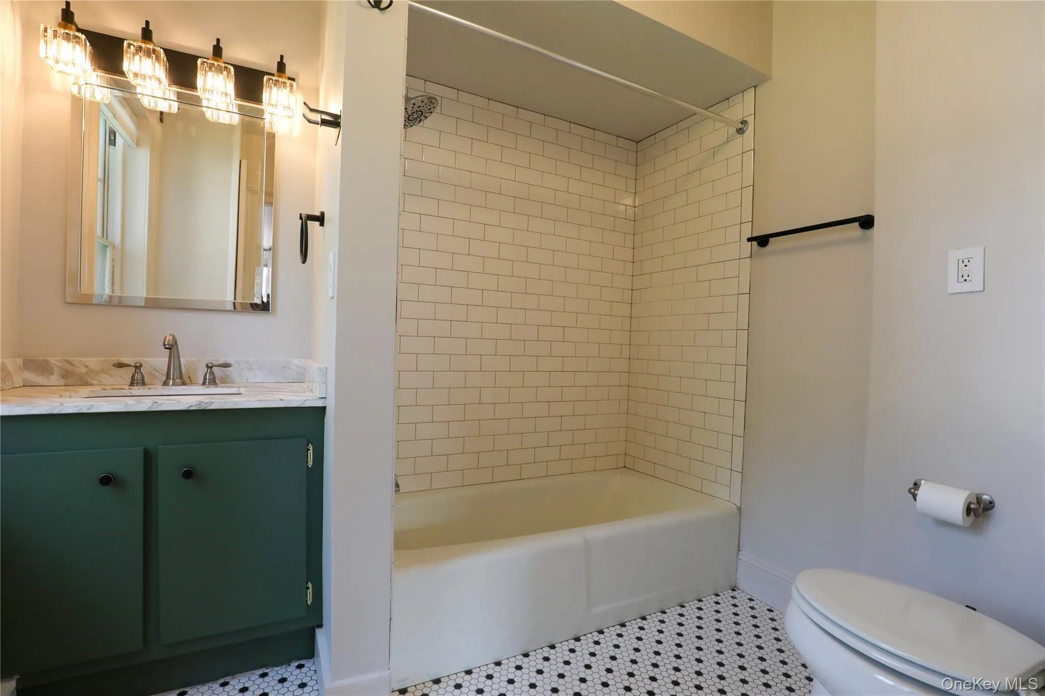 109 Saint James Street, Kingston, NY, 1 Room Rooms,1 BathroomBathrooms,Residential Lease,For Rent,Saint James,0,1037520 109 Saint James Street, Kingston, NY, 1 Room Rooms,1 BathroomBathrooms,Residential Lease,For Rent,Saint James,0,1037520