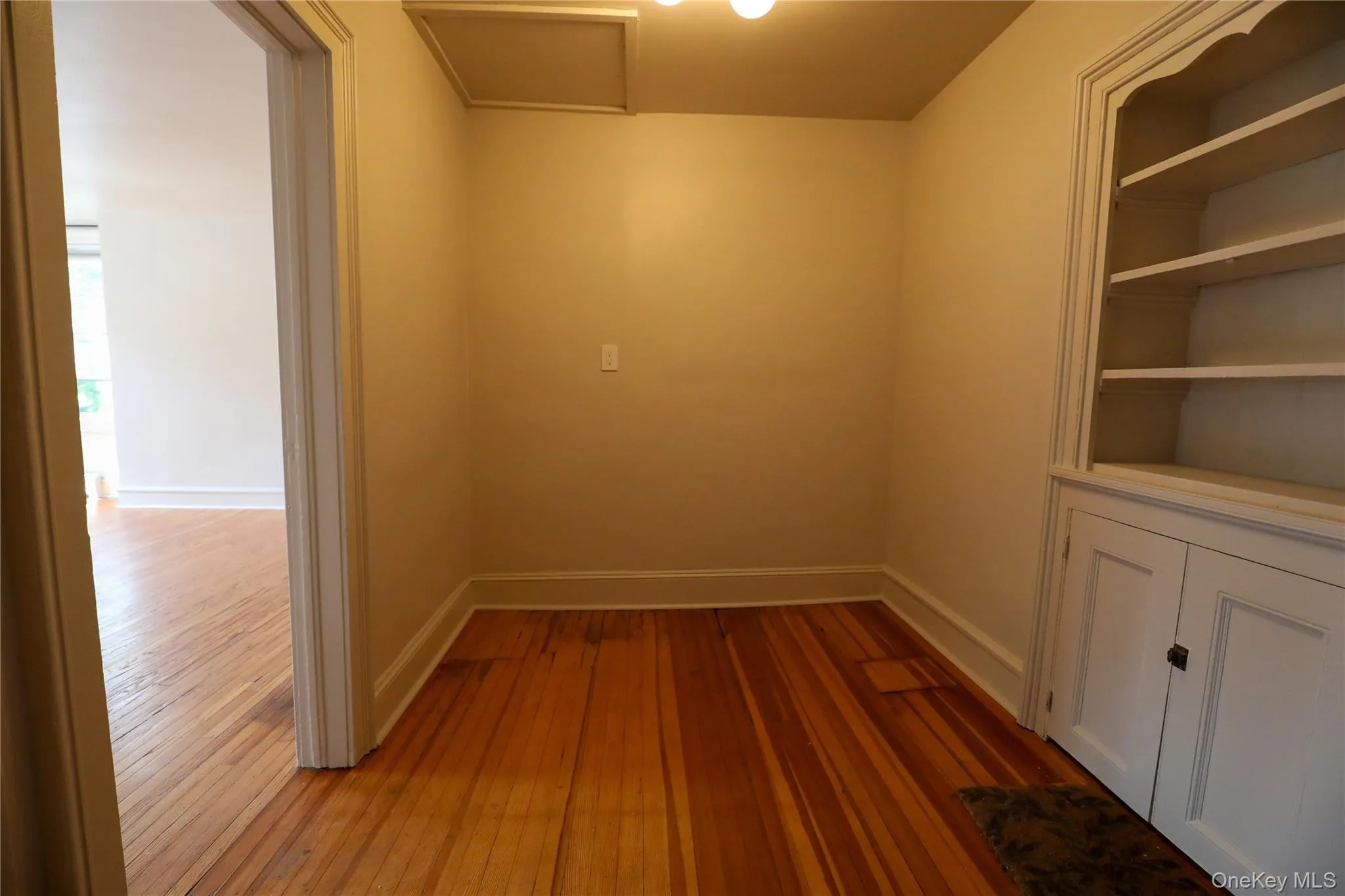 109 Saint James Street, Kingston, NY, 1 Room Rooms,1 BathroomBathrooms,Residential Lease,For Rent,Saint James,0,1037520 109 Saint James Street, Kingston, NY, 1 Room Rooms,1 BathroomBathrooms,Residential Lease,For Rent,Saint James,0,1037520