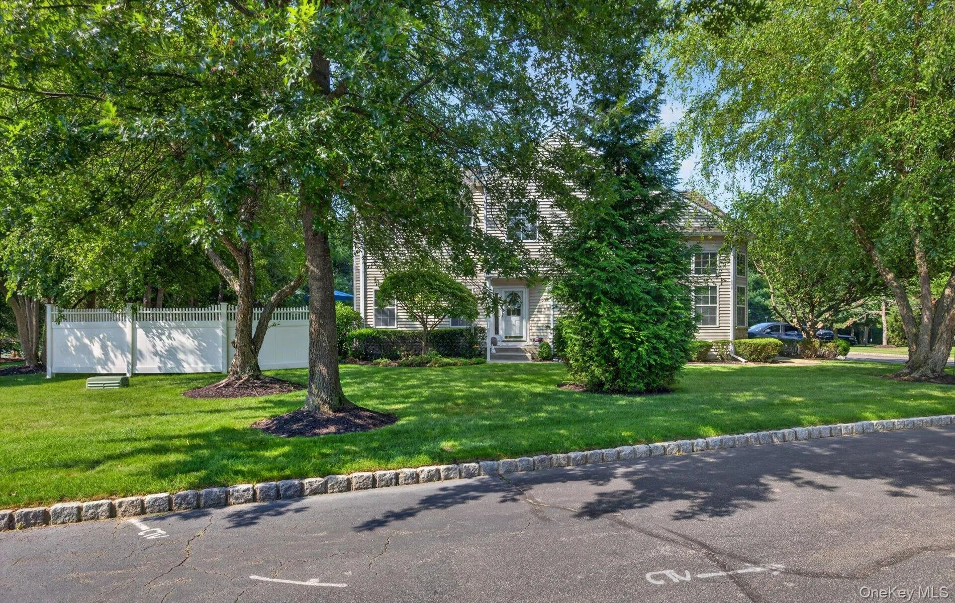 45 Tiffany Way, Smithtown, NY, 3 Bedrooms Bedrooms, 7 Rooms Rooms,2 BathroomsBathrooms,Residential,For Rent,Tiffany,0,1037521 45 Tiffany Way, Smithtown, NY, 3 Bedrooms Bedrooms, 7 Rooms Rooms,2 BathroomsBathrooms,Residential,For Rent,Tiffany,0,1037521
