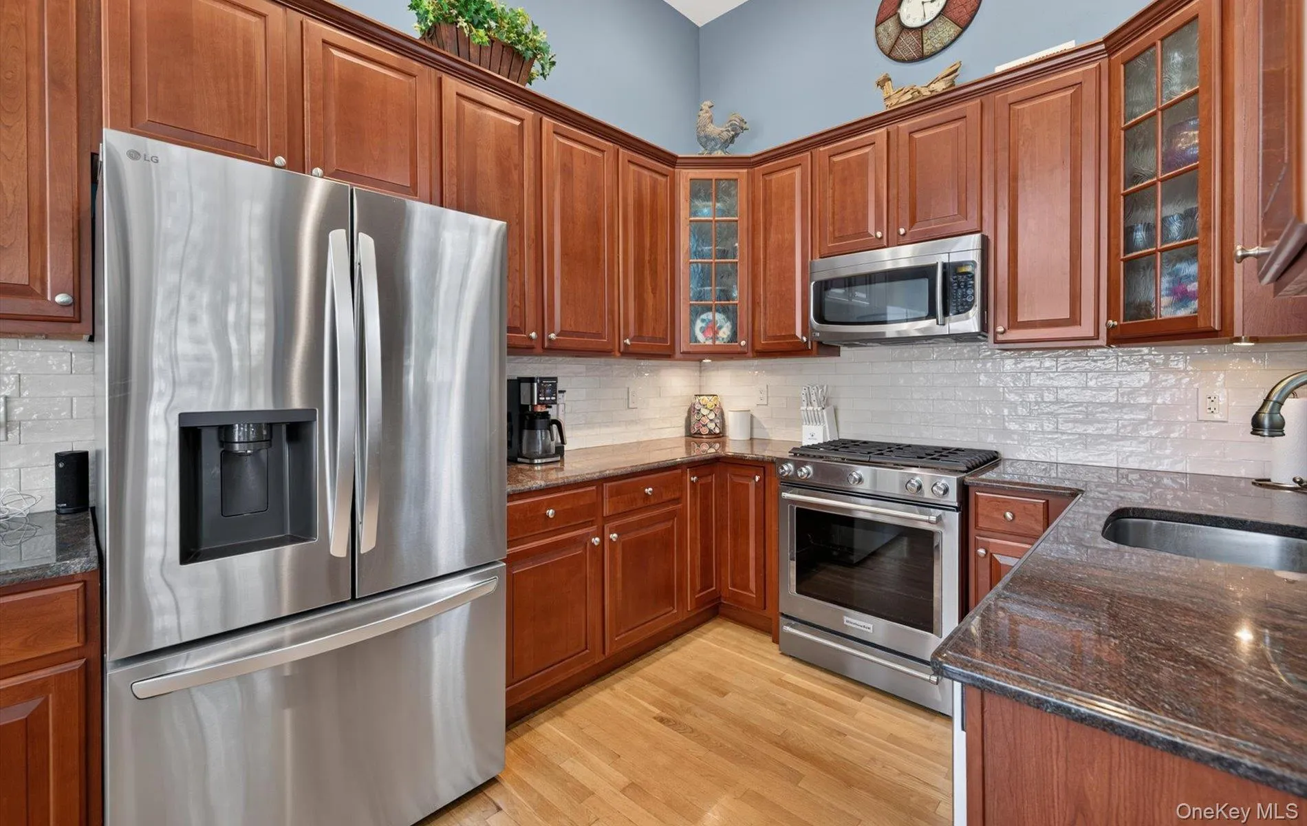 45 Tiffany Way, Smithtown, NY, 3 Bedrooms Bedrooms, 7 Rooms Rooms,2 BathroomsBathrooms,Residential,For Rent,Tiffany,0,1037521 45 Tiffany Way, Smithtown, NY, 3 Bedrooms Bedrooms, 7 Rooms Rooms,2 BathroomsBathrooms,Residential,For Rent,Tiffany,0,1037521