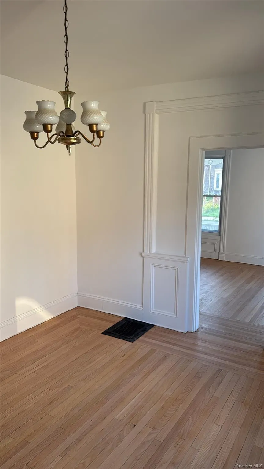 20 Benton Avenue, Middletown, NY, 3 Bedrooms Bedrooms, 7 Rooms Rooms,2 BathroomsBathrooms,Residential Lease,For Rent,Benton,0,1037522 20 Benton Avenue, Middletown, NY, 3 Bedrooms Bedrooms, 7 Rooms Rooms,2 BathroomsBathrooms,Residential Lease,For Rent,Benton,0,1037522
