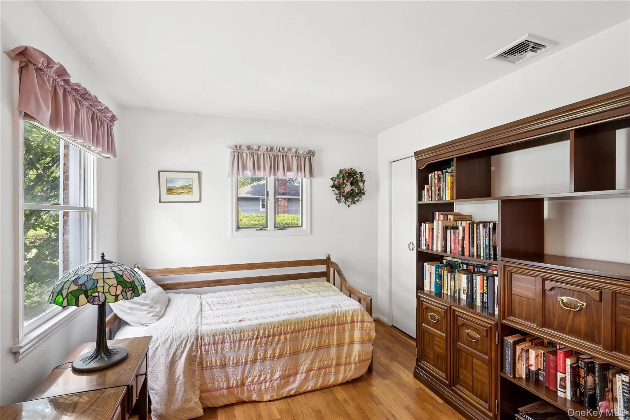 35 Cherrywood Drive, Huntington, NY, 3 Bedrooms Bedrooms, 6 Rooms Rooms,2 BathroomsBathrooms,Residential,For Rent,Cherrywood,0,1037523 35 Cherrywood Drive, Huntington, NY, 3 Bedrooms Bedrooms, 6 Rooms Rooms,2 BathroomsBathrooms,Residential,For Rent,Cherrywood,0,1037523