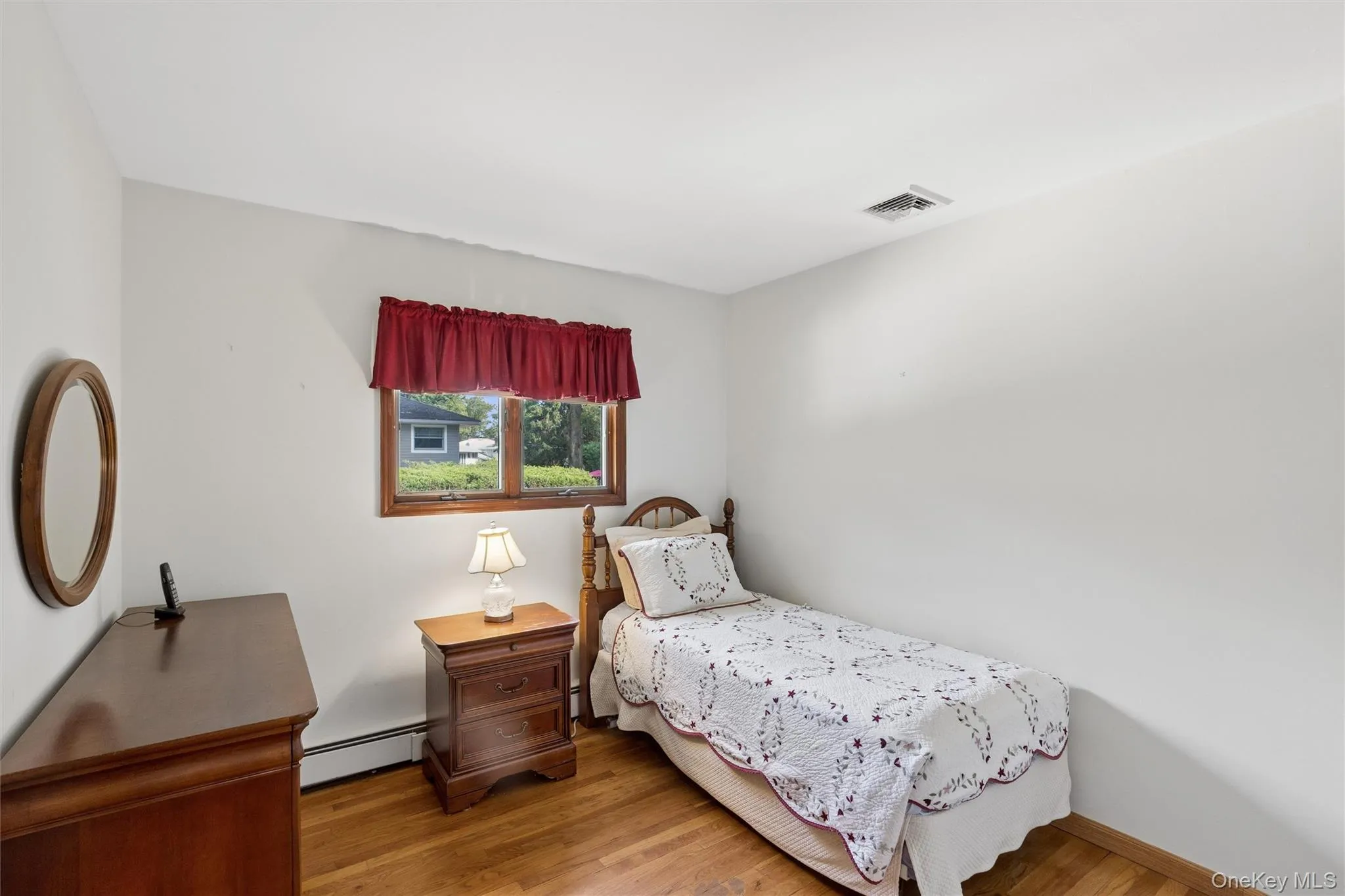 35 Cherrywood Drive, Huntington, NY, 3 Bedrooms Bedrooms, 6 Rooms Rooms,2 BathroomsBathrooms,Residential,For Rent,Cherrywood,0,1037523 35 Cherrywood Drive, Huntington, NY, 3 Bedrooms Bedrooms, 6 Rooms Rooms,2 BathroomsBathrooms,Residential,For Rent,Cherrywood,0,1037523