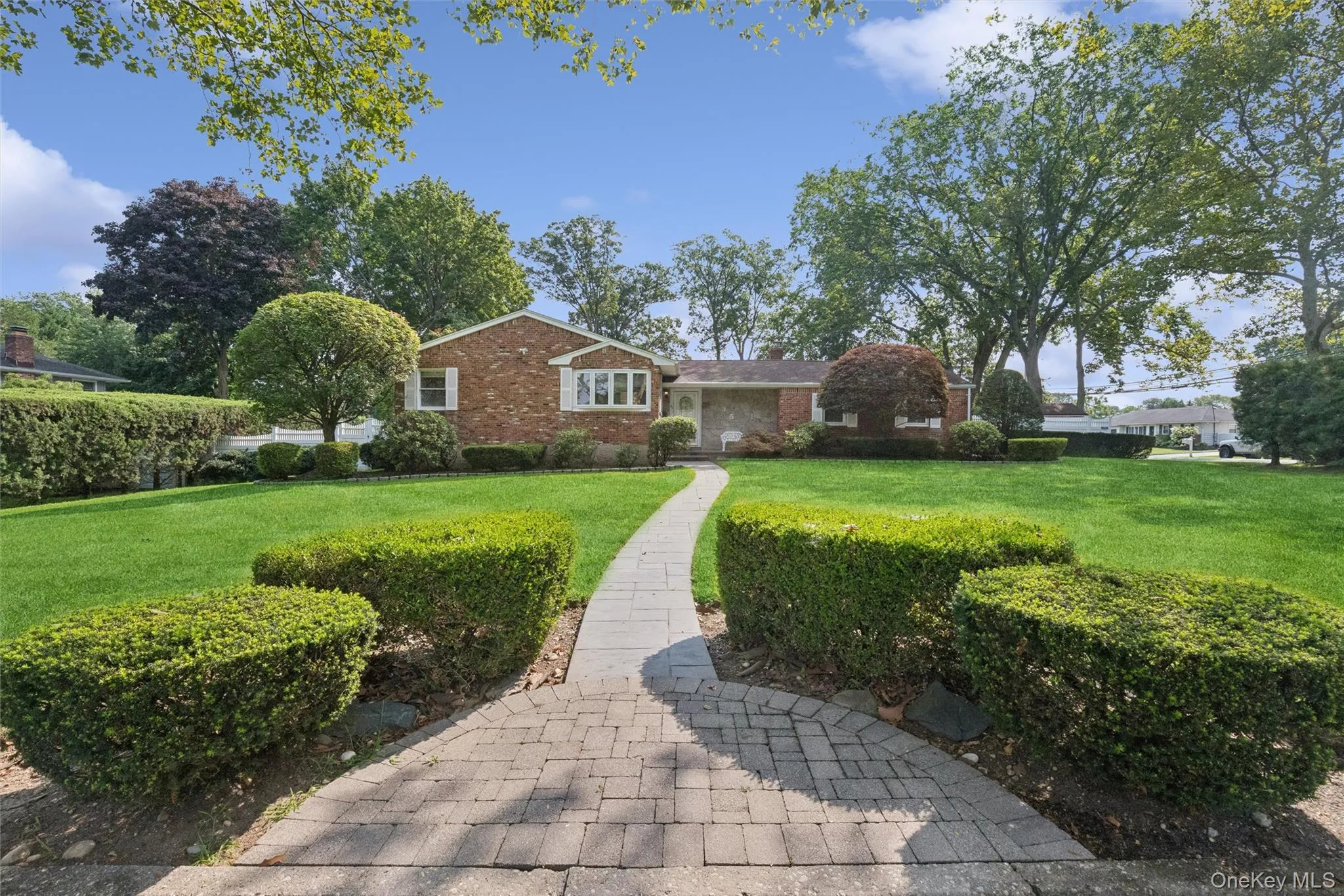 35 Cherrywood Drive, Huntington, NY, 3 Bedrooms Bedrooms, 6 Rooms Rooms,2 BathroomsBathrooms,Residential,For Rent,Cherrywood,0,1037523 35 Cherrywood Drive, Huntington, NY, 3 Bedrooms Bedrooms, 6 Rooms Rooms,2 BathroomsBathrooms,Residential,For Rent,Cherrywood,0,1037523