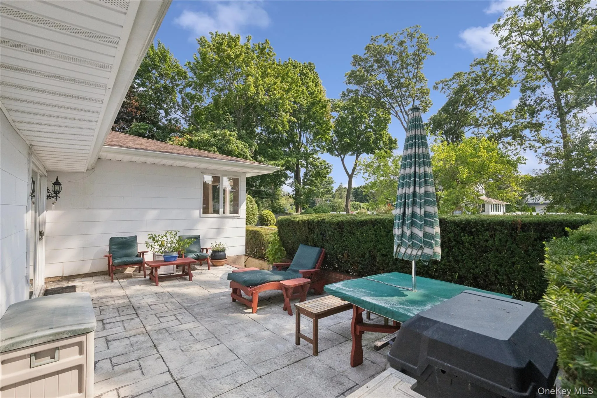 35 Cherrywood Drive, Huntington, NY, 3 Bedrooms Bedrooms, 6 Rooms Rooms,2 BathroomsBathrooms,Residential,For Rent,Cherrywood,0,1037523 35 Cherrywood Drive, Huntington, NY, 3 Bedrooms Bedrooms, 6 Rooms Rooms,2 BathroomsBathrooms,Residential,For Rent,Cherrywood,0,1037523