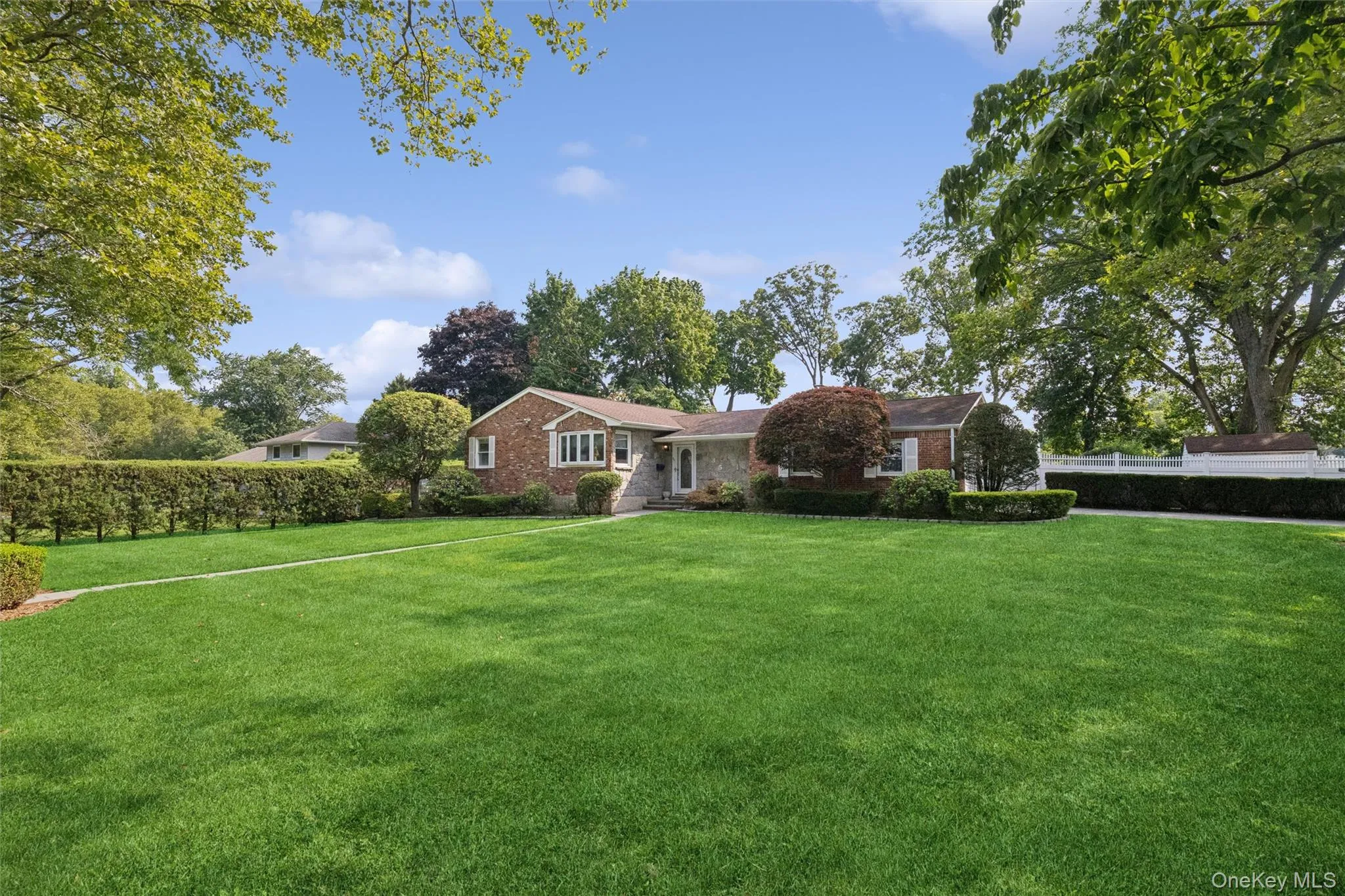 35 Cherrywood Drive, Huntington, NY, 3 Bedrooms Bedrooms, 6 Rooms Rooms,2 BathroomsBathrooms,Residential,For Rent,Cherrywood,0,1037523 35 Cherrywood Drive, Huntington, NY, 3 Bedrooms Bedrooms, 6 Rooms Rooms,2 BathroomsBathrooms,Residential,For Rent,Cherrywood,0,1037523