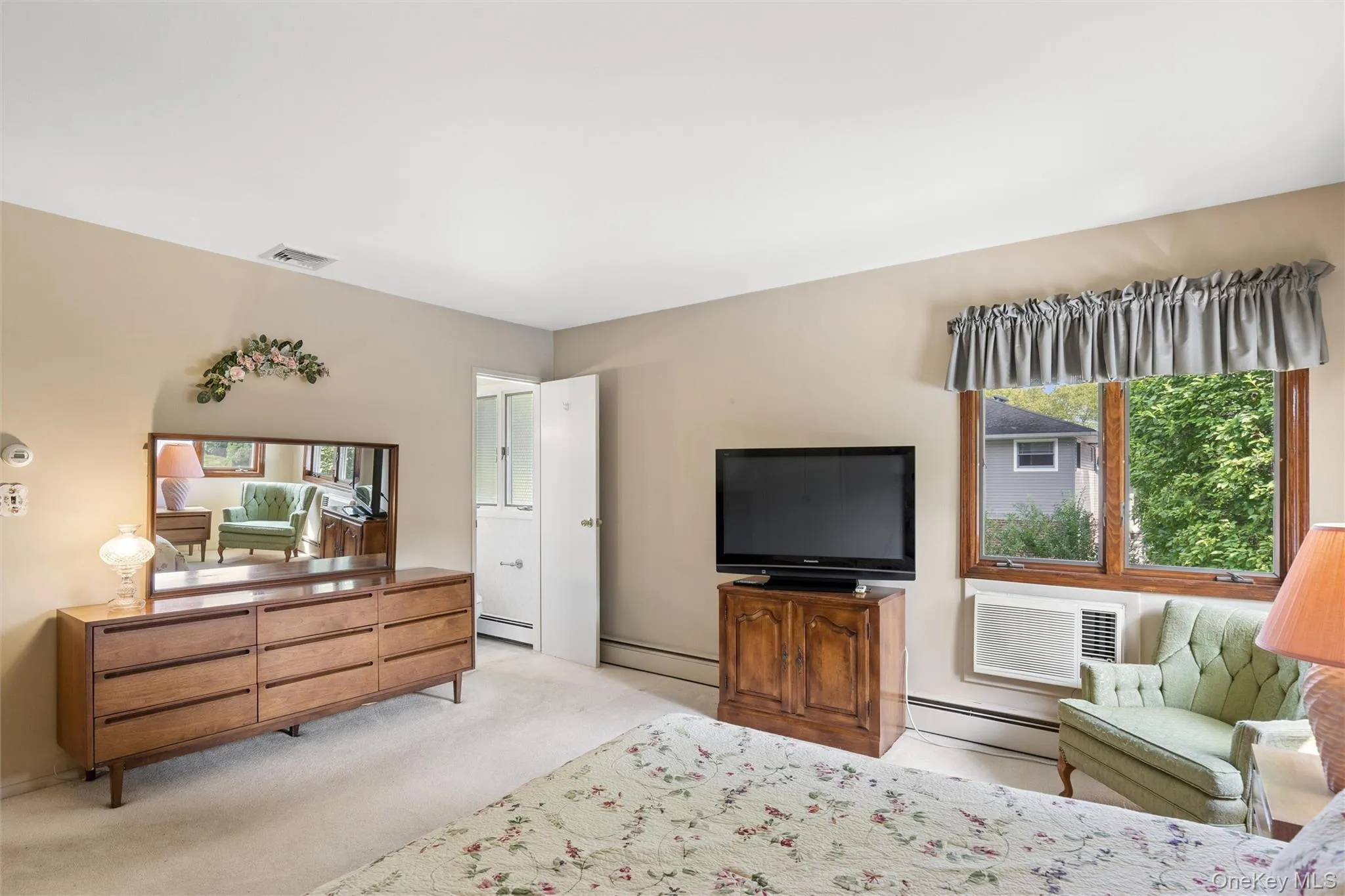 35 Cherrywood Drive, Huntington, NY, 3 Bedrooms Bedrooms, 6 Rooms Rooms,2 BathroomsBathrooms,Residential,For Rent,Cherrywood,0,1037523 35 Cherrywood Drive, Huntington, NY, 3 Bedrooms Bedrooms, 6 Rooms Rooms,2 BathroomsBathrooms,Residential,For Rent,Cherrywood,0,1037523
