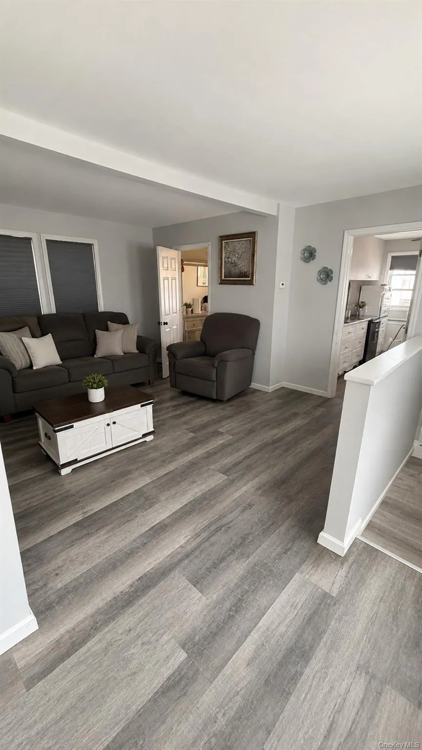 42 14th Road, New York, NY, 3 Bedrooms Bedrooms, 7 Rooms Rooms,1 BathroomBathrooms,Residential,For Rent,14th,0,1037527 42 14th Road, New York, NY, 3 Bedrooms Bedrooms, 7 Rooms Rooms,1 BathroomBathrooms,Residential,For Rent,14th,0,1037527