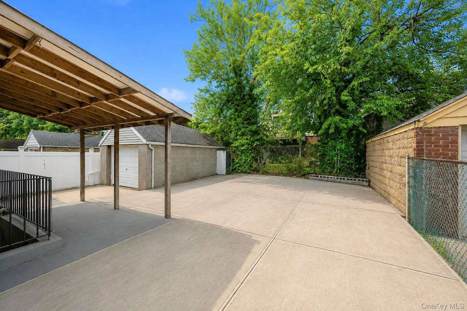 11934 224th Street, New York, NY, 4 Bedrooms Bedrooms, 10 Rooms Rooms,3 BathroomsBathrooms,Residential,For Rent,224th,0,1037528 11934 224th Street, New York, NY, 4 Bedrooms Bedrooms, 10 Rooms Rooms,3 BathroomsBathrooms,Residential,For Rent,224th,0,1037528