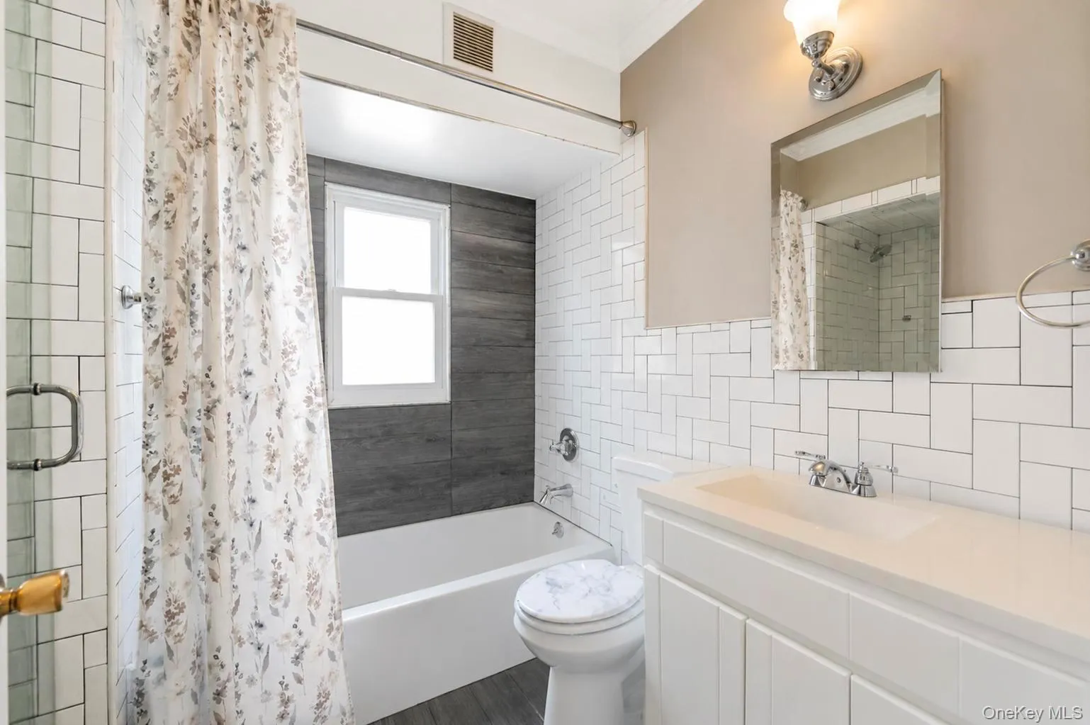 11934 224th Street, New York, NY, 4 Bedrooms Bedrooms, 10 Rooms Rooms,3 BathroomsBathrooms,Residential,For Rent,224th,0,1037528 11934 224th Street, New York, NY, 4 Bedrooms Bedrooms, 10 Rooms Rooms,3 BathroomsBathrooms,Residential,For Rent,224th,0,1037528