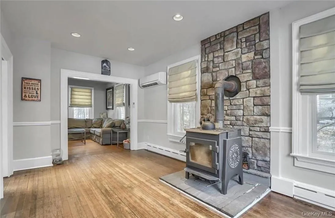 30 Montebello Road, Ramapo, NY, 2 Bedrooms Bedrooms, 7 Rooms Rooms,1 BathroomBathrooms,Residential Lease,For Rent,Montebello,0,1037529 30 Montebello Road, Ramapo, NY, 2 Bedrooms Bedrooms, 7 Rooms Rooms,1 BathroomBathrooms,Residential Lease,For Rent,Montebello,0,1037529