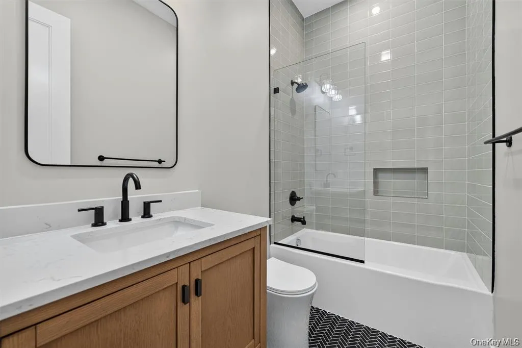 117 Orchard Street, Montgomery, NY, 3 Bedrooms Bedrooms, 8 Rooms Rooms,2 BathroomsBathrooms,Residential Lease,For Rent,Orchard,0,1037530 117 Orchard Street, Montgomery, NY, 3 Bedrooms Bedrooms, 8 Rooms Rooms,2 BathroomsBathrooms,Residential Lease,For Rent,Orchard,0,1037530
