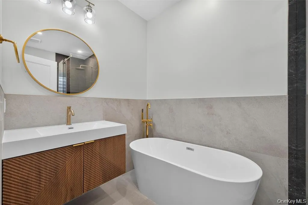 117 Orchard Street, Montgomery, NY, 3 Bedrooms Bedrooms, 8 Rooms Rooms,2 BathroomsBathrooms,Residential Lease,For Rent,Orchard,0,1037530 117 Orchard Street, Montgomery, NY, 3 Bedrooms Bedrooms, 8 Rooms Rooms,2 BathroomsBathrooms,Residential Lease,For Rent,Orchard,0,1037530