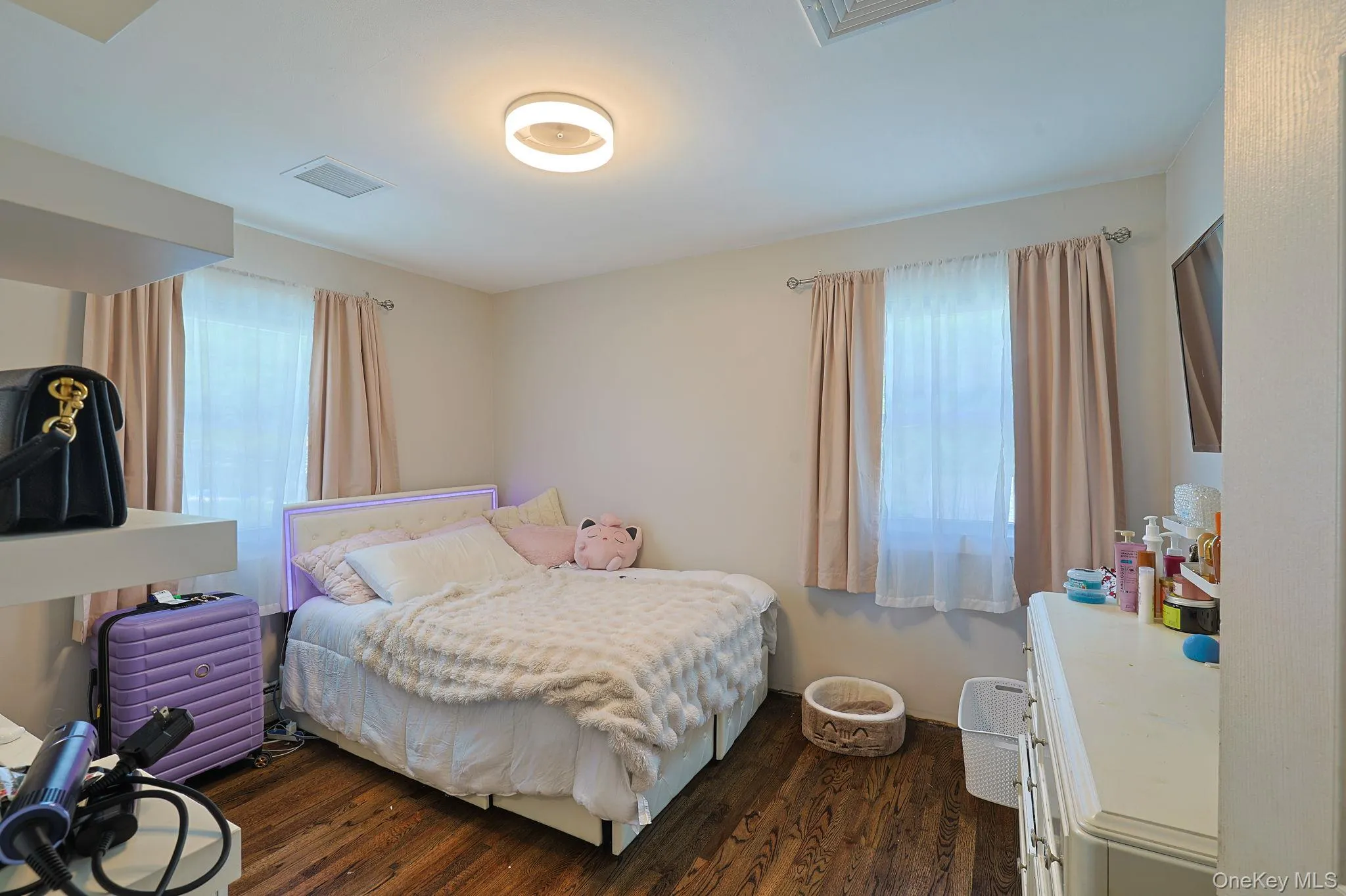 2nd bedroom 2nd bedroom