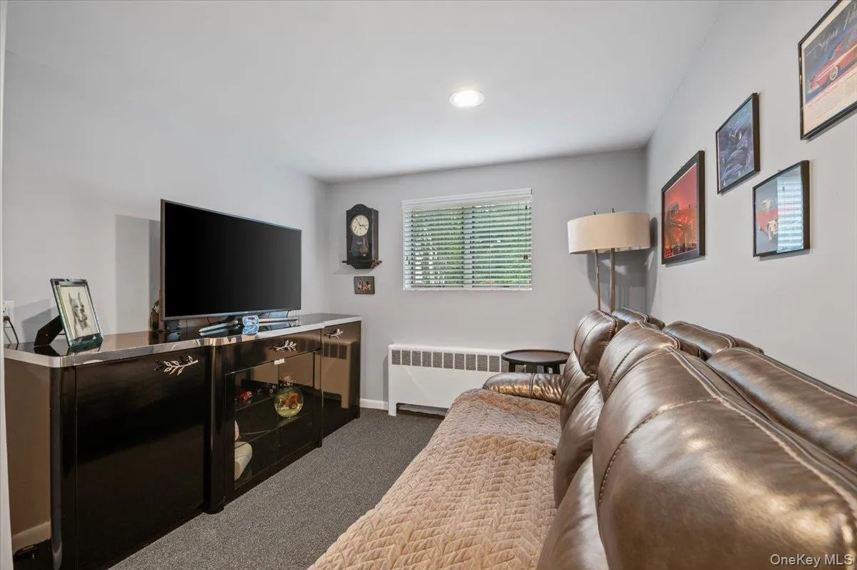 38 Briarwood Lane, Oyster Bay, NY, 3 Bedrooms Bedrooms, 7 Rooms Rooms,2 BathroomsBathrooms,Residential,For Rent,Briarwood,0,1037534 38 Briarwood Lane, Oyster Bay, NY, 3 Bedrooms Bedrooms, 7 Rooms Rooms,2 BathroomsBathrooms,Residential,For Rent,Briarwood,0,1037534