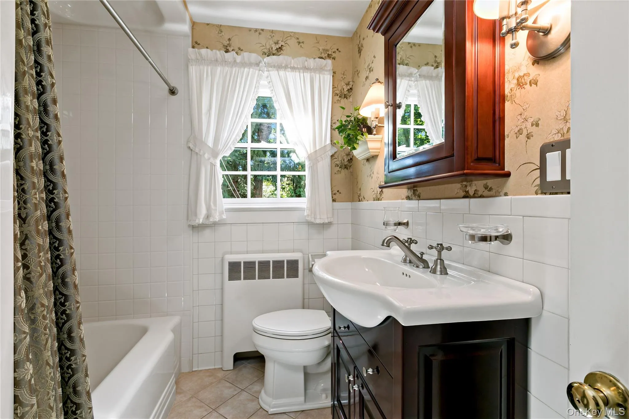 440 Saw Mill River Road, New Castle, NY, 3 Bedrooms Bedrooms, 7 Rooms Rooms,2 BathroomsBathrooms,Residential,For Rent,Saw Mill River,0,1037537 440 Saw Mill River Road, New Castle, NY, 3 Bedrooms Bedrooms, 7 Rooms Rooms,2 BathroomsBathrooms,Residential,For Rent,Saw Mill River,0,1037537