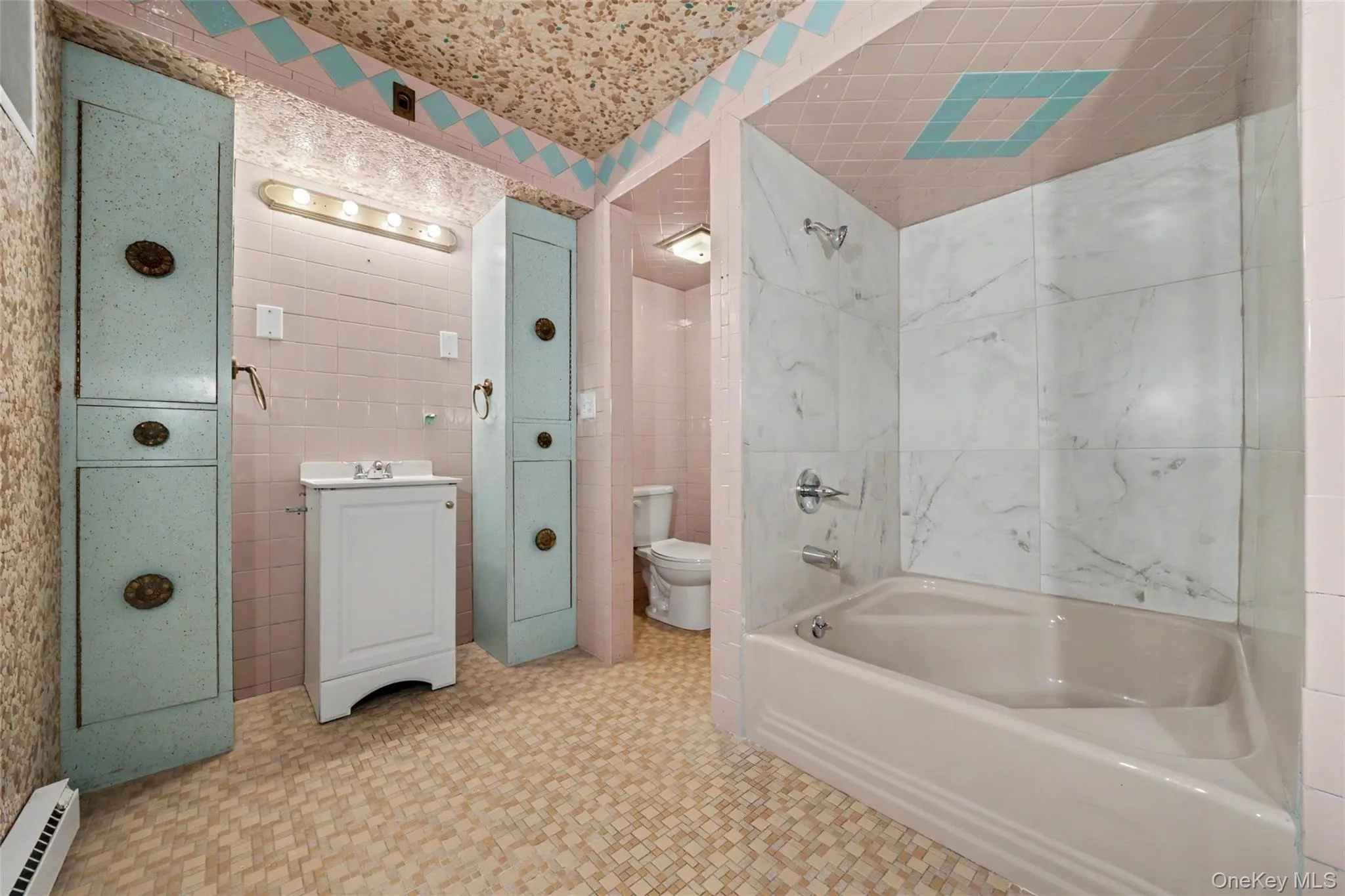 1 Placid Lane, Monroe, NY, 6 Bedrooms Bedrooms, 6 Rooms Rooms,3 BathroomsBathrooms,Residential,For Rent,Placid,0,1037539 1 Placid Lane, Monroe, NY, 6 Bedrooms Bedrooms, 6 Rooms Rooms,3 BathroomsBathrooms,Residential,For Rent,Placid,0,1037539
