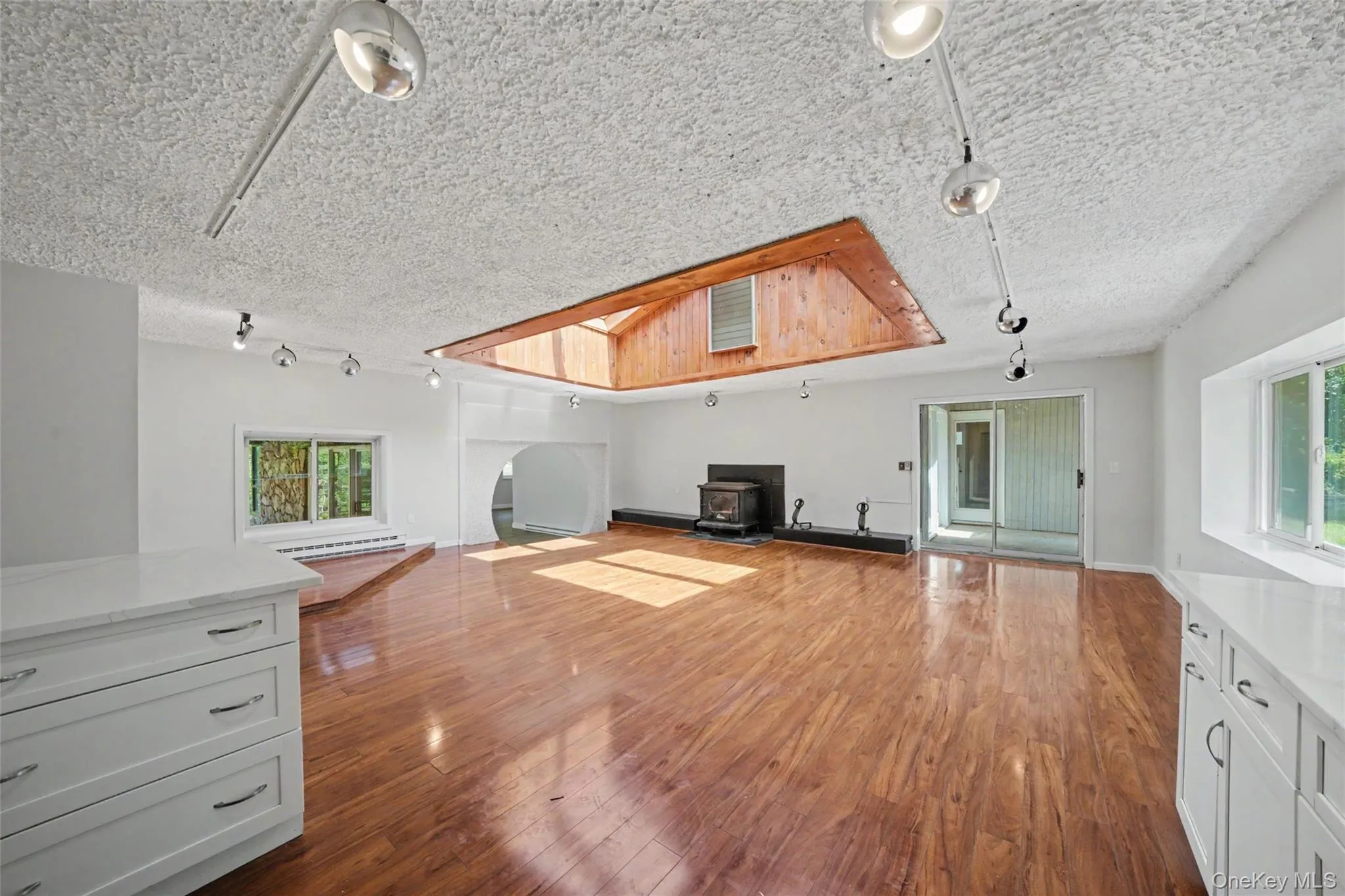 1 Placid Lane, Monroe, NY, 6 Bedrooms Bedrooms, 6 Rooms Rooms,3 BathroomsBathrooms,Residential,For Rent,Placid,0,1037539 1 Placid Lane, Monroe, NY, 6 Bedrooms Bedrooms, 6 Rooms Rooms,3 BathroomsBathrooms,Residential,For Rent,Placid,0,1037539