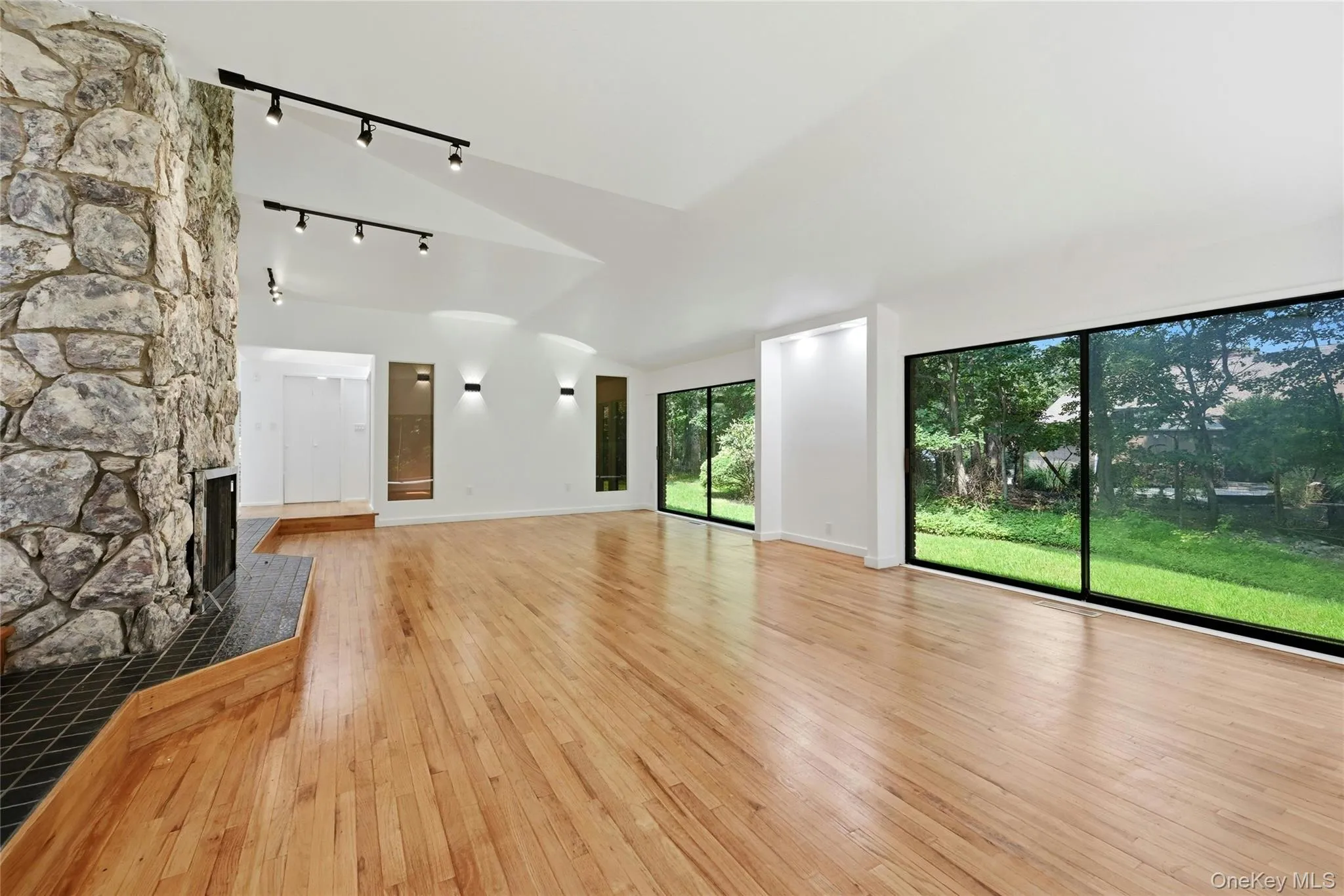 12 Lost Meadow, Brookhaven, NY, 4 Bedrooms Bedrooms, 10 Rooms Rooms,2 BathroomsBathrooms,Residential,For Rent,Lost Meadow,0,1037541 12 Lost Meadow, Brookhaven, NY, 4 Bedrooms Bedrooms, 10 Rooms Rooms,2 BathroomsBathrooms,Residential,For Rent,Lost Meadow,0,1037541