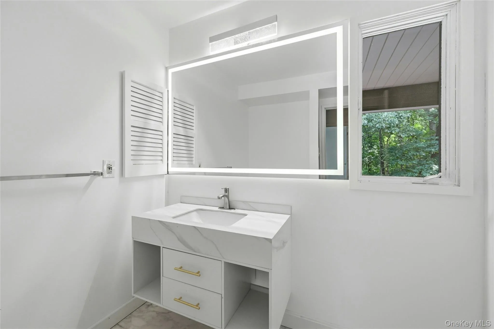 Powder Room Powder Room