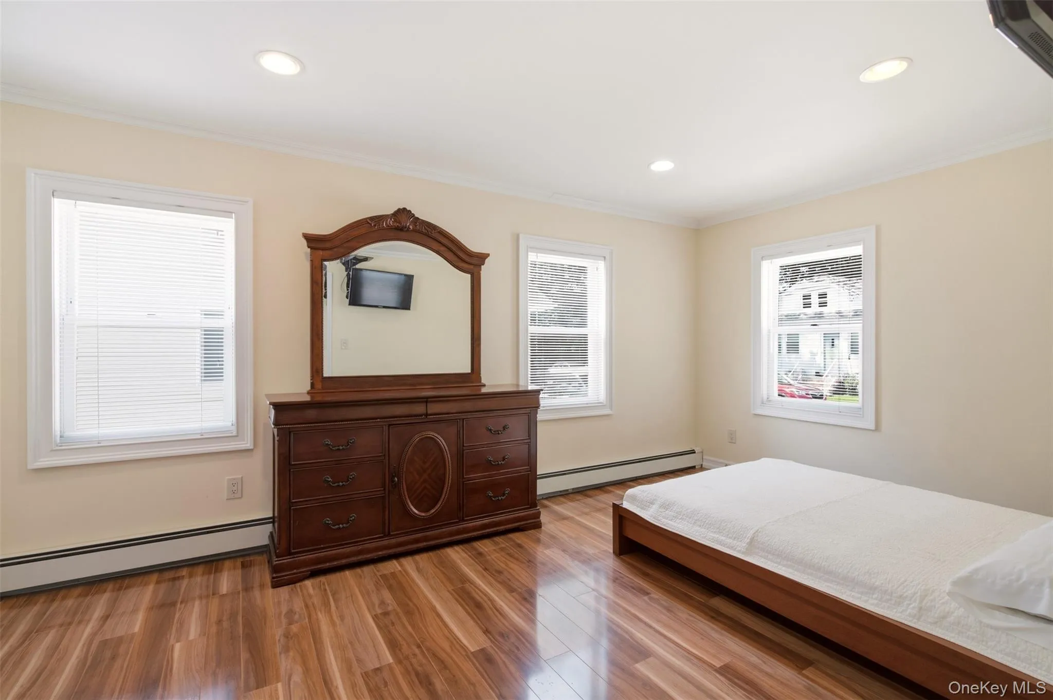 1315 Scimitar Avenue, Hempstead, NY, 1 Bedroom Bedrooms, 4 Rooms Rooms,1 BathroomBathrooms,Residential,For Rent,Scimitar,0,1037549 1315 Scimitar Avenue, Hempstead, NY, 1 Bedroom Bedrooms, 4 Rooms Rooms,1 BathroomBathrooms,Residential,For Rent,Scimitar,0,1037549