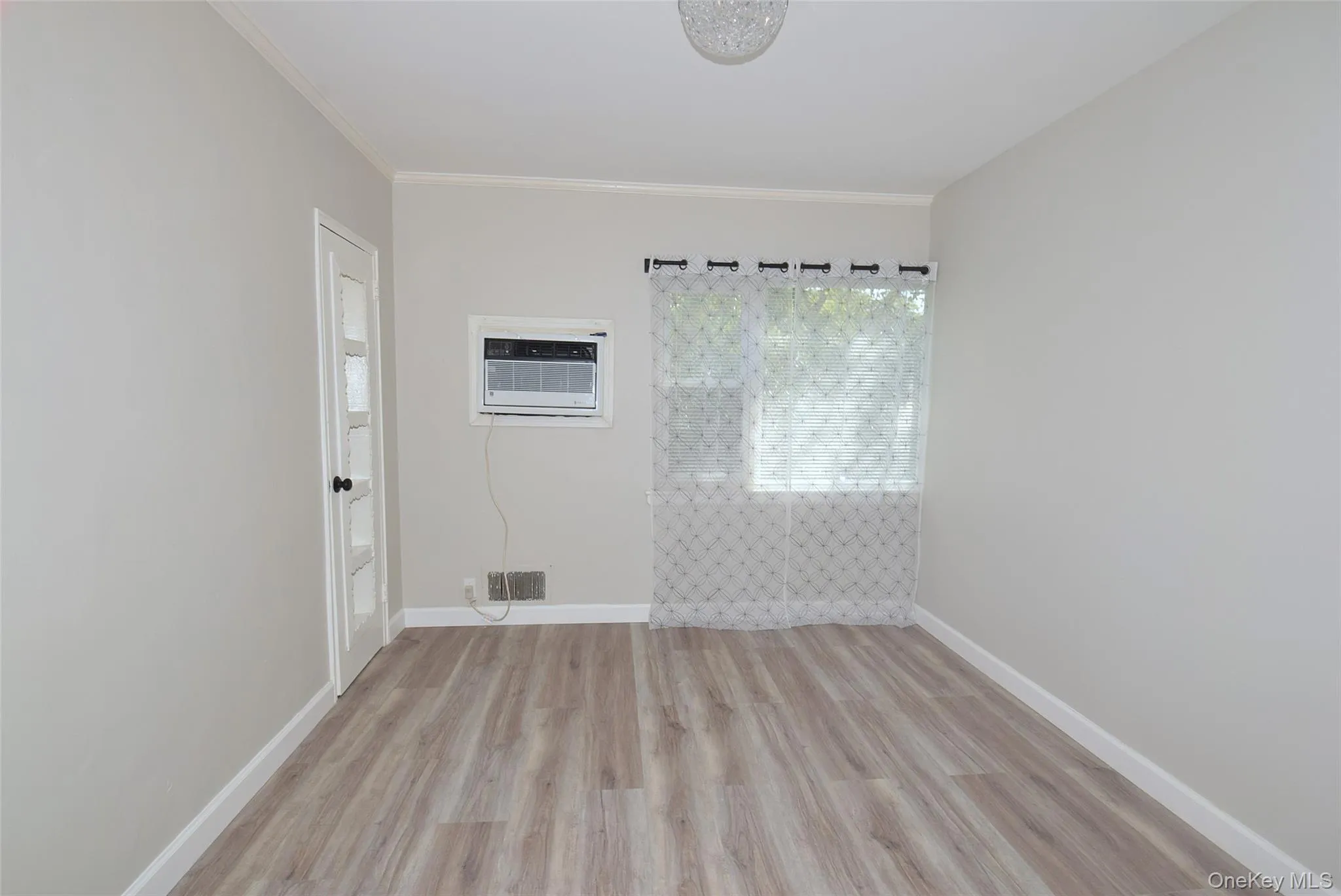 7336 197th Street, New York, NY, 2 Bedrooms Bedrooms, 6 Rooms Rooms,1 BathroomBathrooms,Residential Lease,For Rent,197th,0,1037551 7336 197th Street, New York, NY, 2 Bedrooms Bedrooms, 6 Rooms Rooms,1 BathroomBathrooms,Residential Lease,For Rent,197th,0,1037551