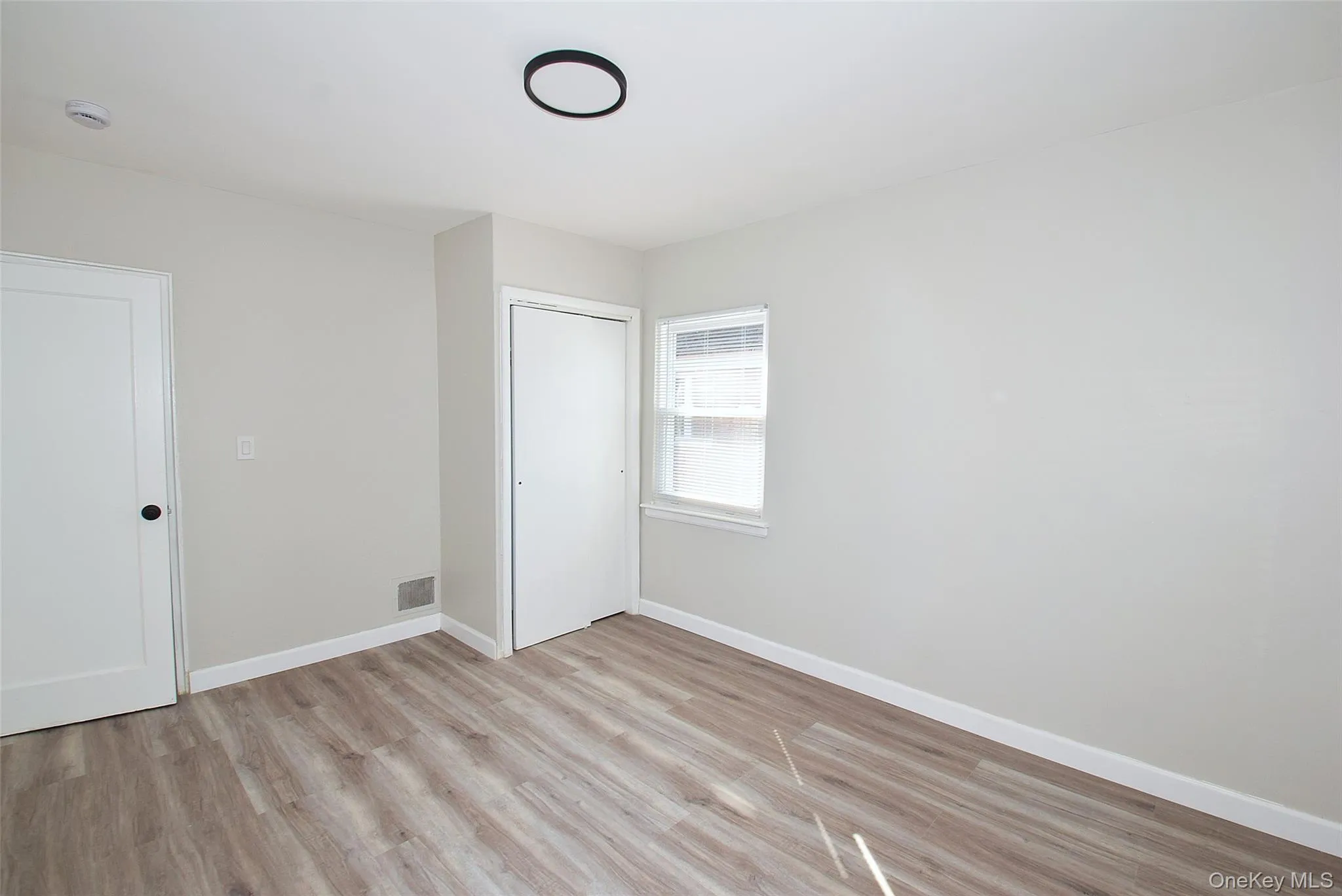 7336 197th Street, New York, NY, 2 Bedrooms Bedrooms, 6 Rooms Rooms,1 BathroomBathrooms,Residential Lease,For Rent,197th,0,1037551 7336 197th Street, New York, NY, 2 Bedrooms Bedrooms, 6 Rooms Rooms,1 BathroomBathrooms,Residential Lease,For Rent,197th,0,1037551