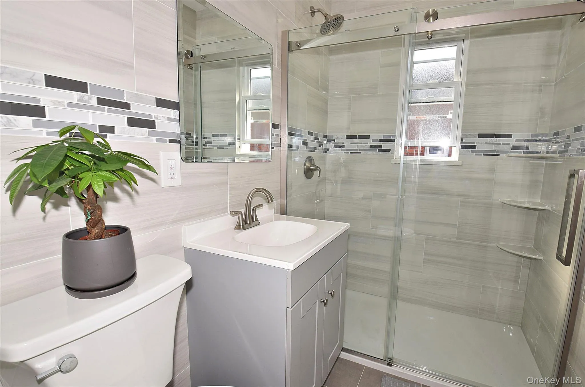 7336 197th Street, New York, NY, 2 Bedrooms Bedrooms, 6 Rooms Rooms,1 BathroomBathrooms,Residential Lease,For Rent,197th,0,1037551 7336 197th Street, New York, NY, 2 Bedrooms Bedrooms, 6 Rooms Rooms,1 BathroomBathrooms,Residential Lease,For Rent,197th,0,1037551