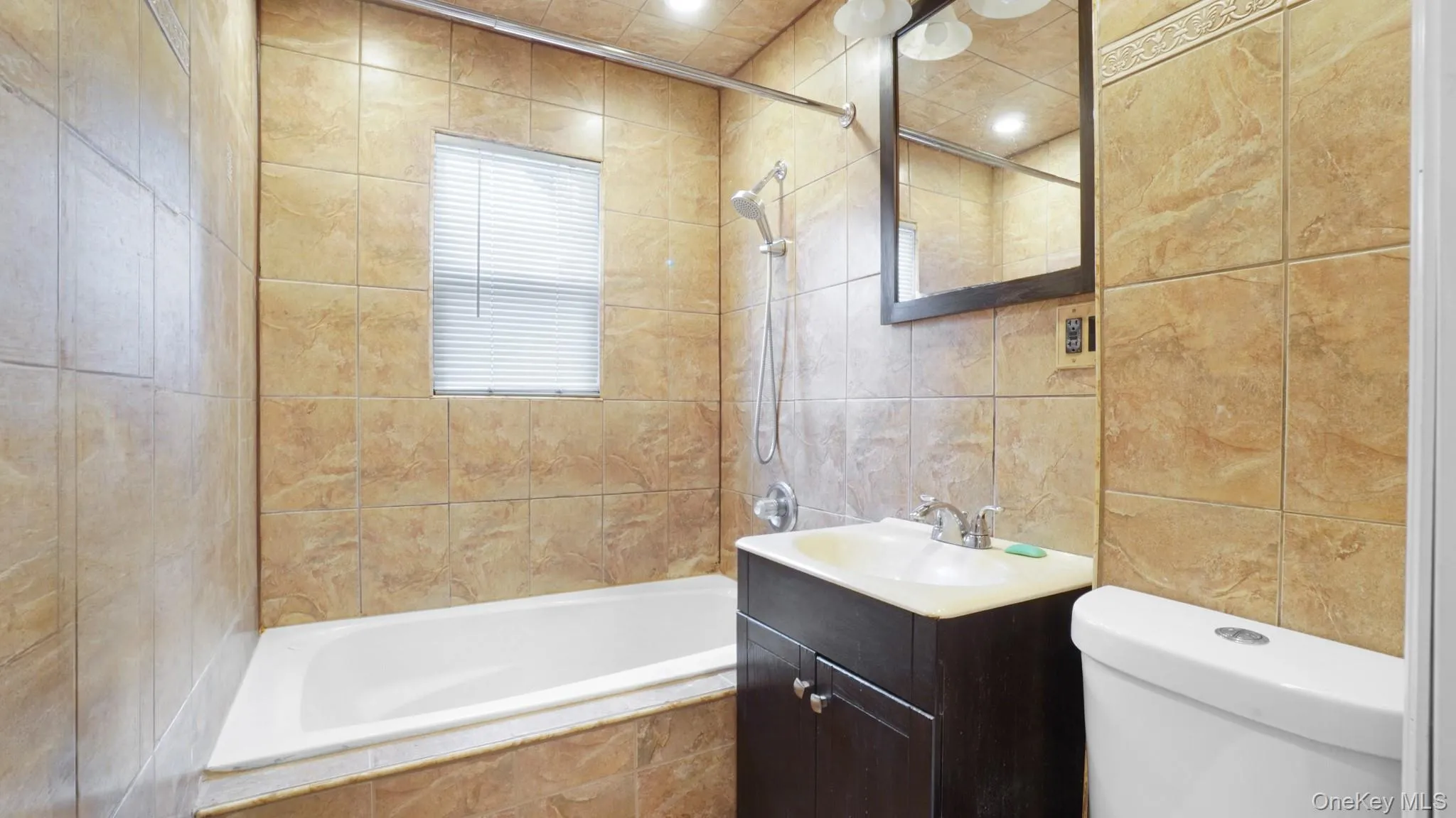 13715 170th Street, New York, NY, 4 Bedrooms Bedrooms, 10 Rooms Rooms,1 BathroomBathrooms,Residential,For Rent,170th,0,1037553 13715 170th Street, New York, NY, 4 Bedrooms Bedrooms, 10 Rooms Rooms,1 BathroomBathrooms,Residential,For Rent,170th,0,1037553