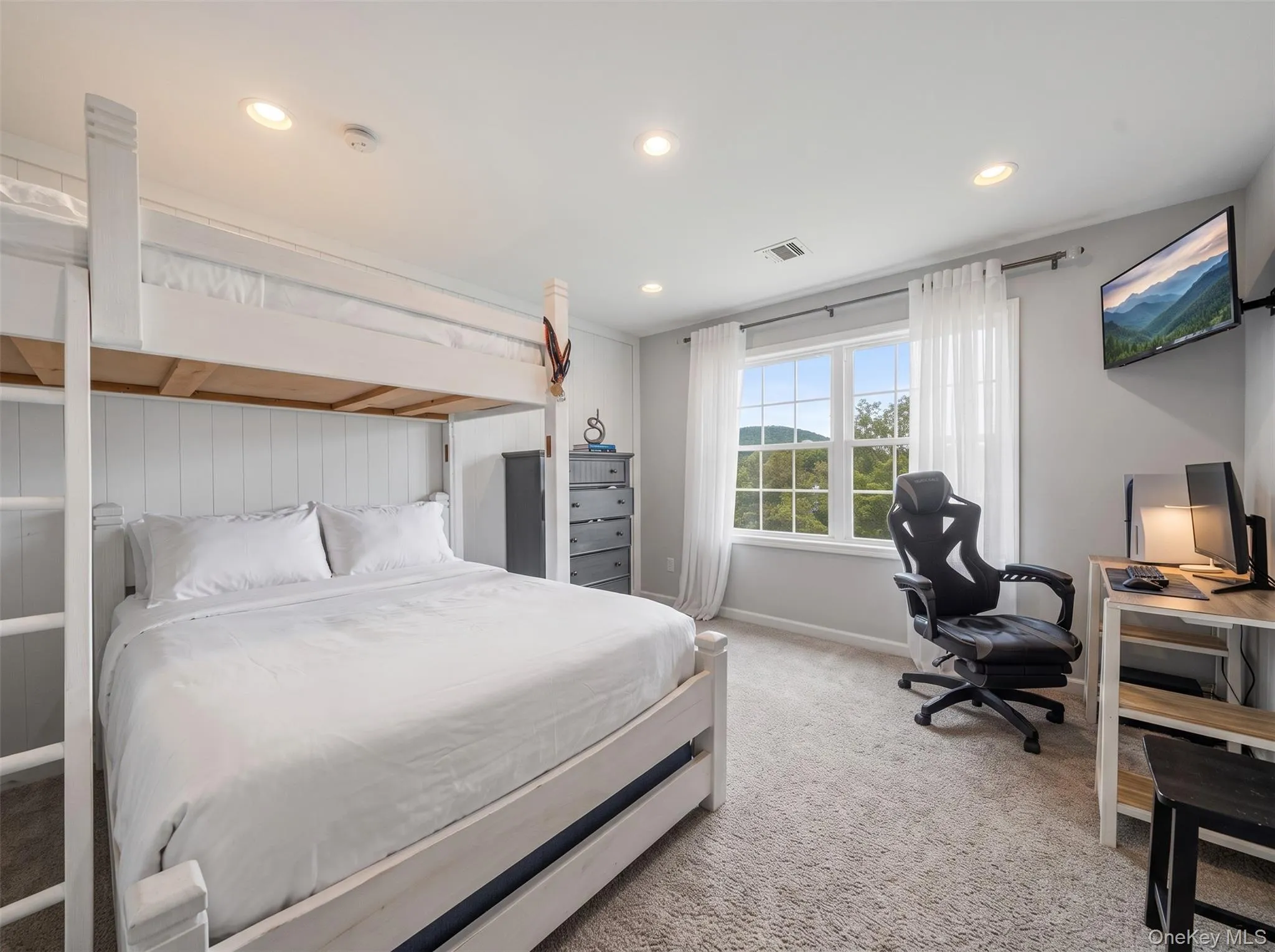 20 Mountainside Drive, Chester Town, NY, 4 Bedrooms Bedrooms, 10 Rooms Rooms,2 BathroomsBathrooms,Residential,For Rent,Mountainside,0,1037562 20 Mountainside Drive, Chester Town, NY, 4 Bedrooms Bedrooms, 10 Rooms Rooms,2 BathroomsBathrooms,Residential,For Rent,Mountainside,0,1037562