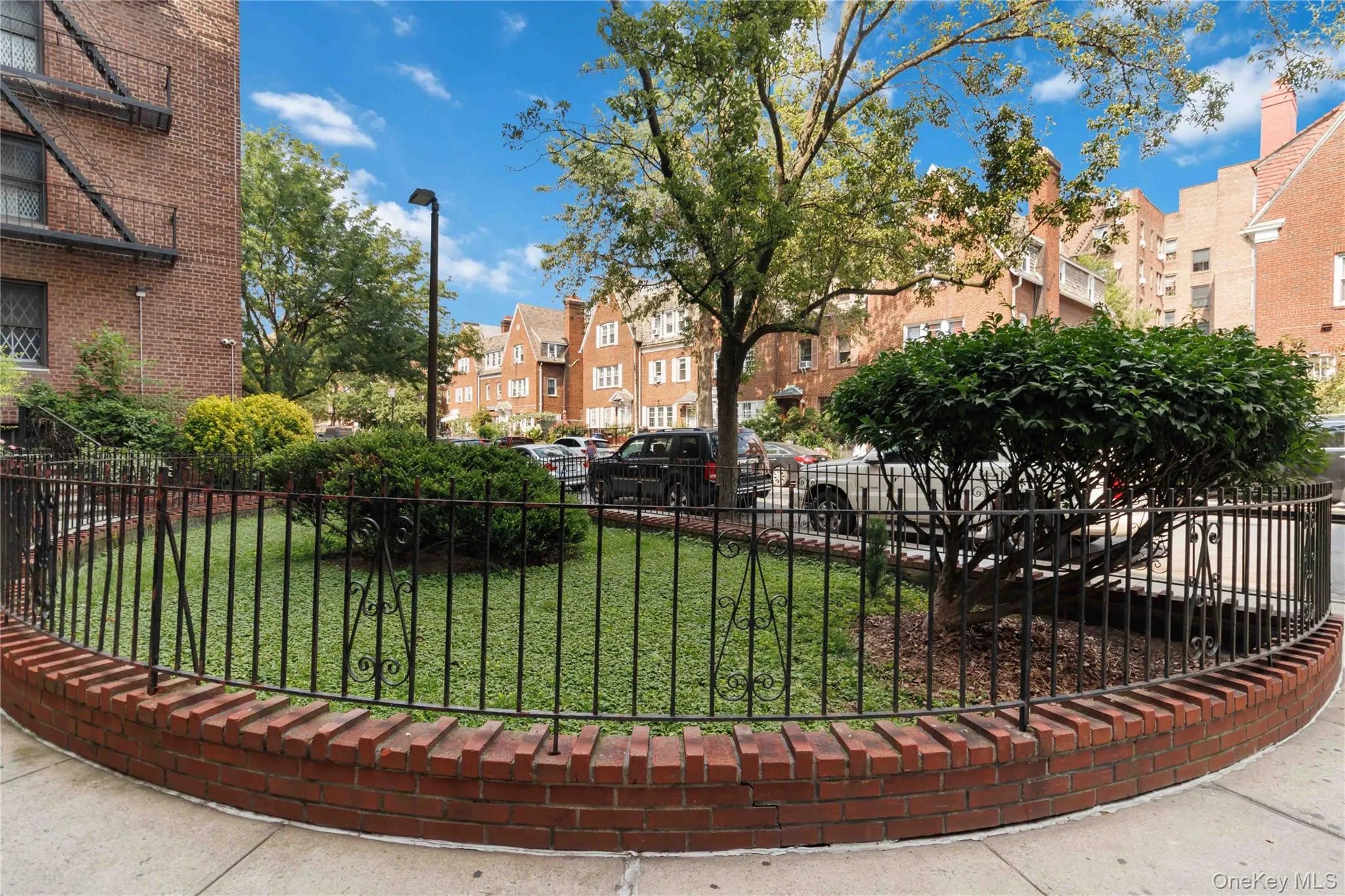 37-56 87th Street, New York, NY, 1 Bedroom Bedrooms, 3 Rooms Rooms,1 BathroomBathrooms,Residential,For Rent,87th,0,1037570 37-56 87th Street, New York, NY, 1 Bedroom Bedrooms, 3 Rooms Rooms,1 BathroomBathrooms,Residential,For Rent,87th,0,1037570