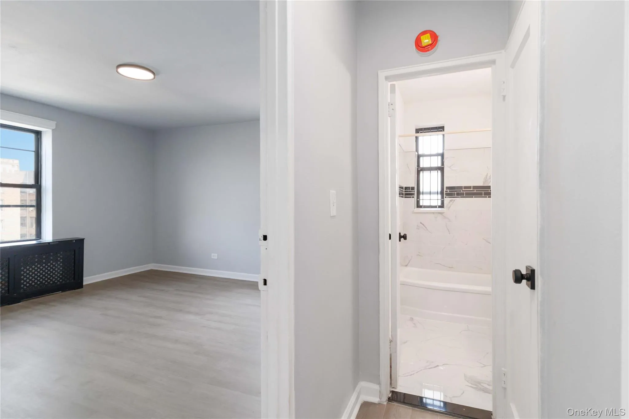 37-56 87th Street, New York, NY, 1 Bedroom Bedrooms, 3 Rooms Rooms,1 BathroomBathrooms,Residential,For Rent,87th,0,1037570 37-56 87th Street, New York, NY, 1 Bedroom Bedrooms, 3 Rooms Rooms,1 BathroomBathrooms,Residential,For Rent,87th,0,1037570