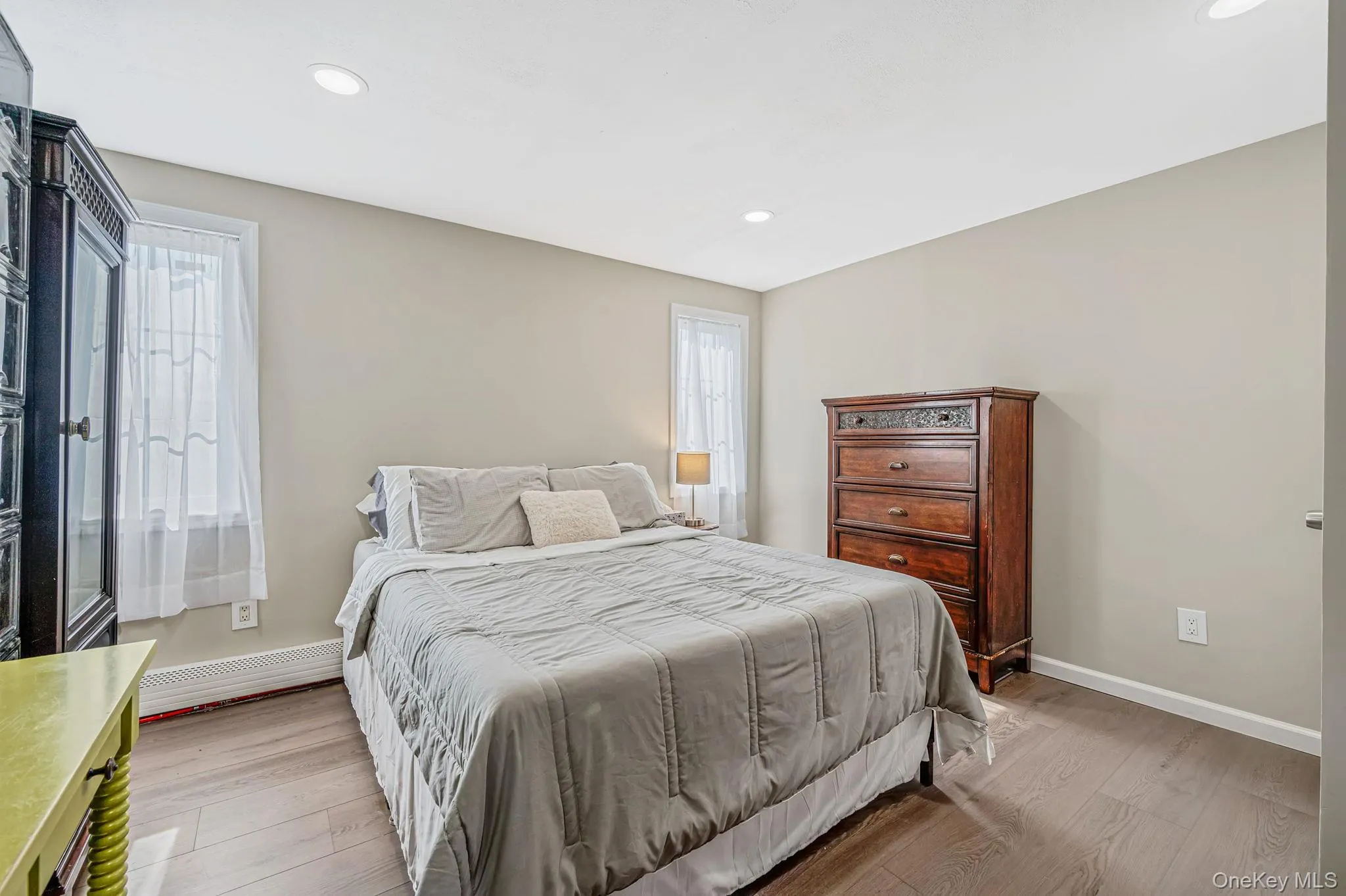 828 Strang Drive, Hempstead, NY, 6 Bedrooms Bedrooms, 12 Rooms Rooms,4 BathroomsBathrooms,Residential,For Rent,Strang,0,1037576 828 Strang Drive, Hempstead, NY, 6 Bedrooms Bedrooms, 12 Rooms Rooms,4 BathroomsBathrooms,Residential,For Rent,Strang,0,1037576
