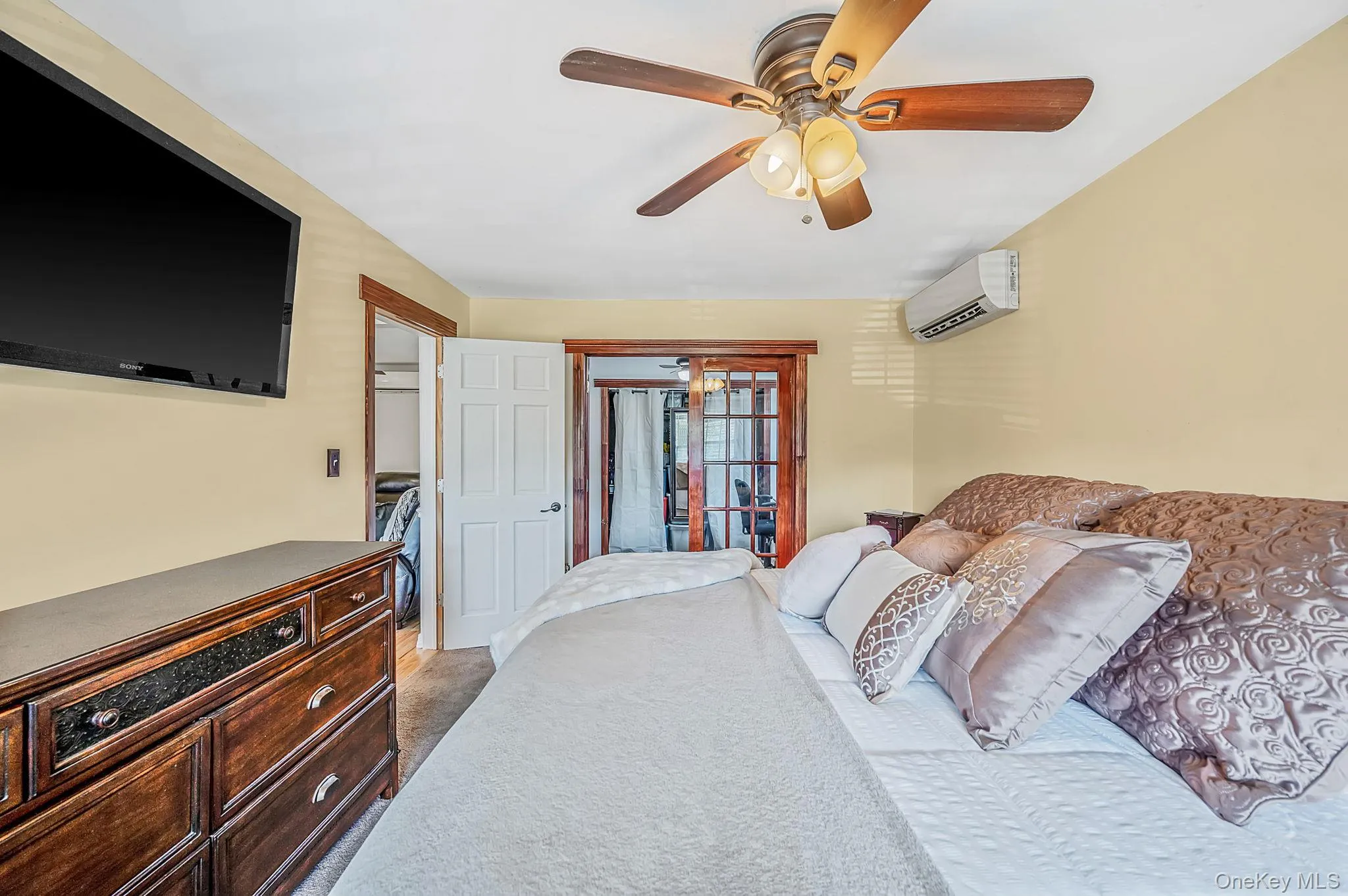 828 Strang Drive, Hempstead, NY, 6 Bedrooms Bedrooms, 12 Rooms Rooms,4 BathroomsBathrooms,Residential,For Rent,Strang,0,1037576 828 Strang Drive, Hempstead, NY, 6 Bedrooms Bedrooms, 12 Rooms Rooms,4 BathroomsBathrooms,Residential,For Rent,Strang,0,1037576