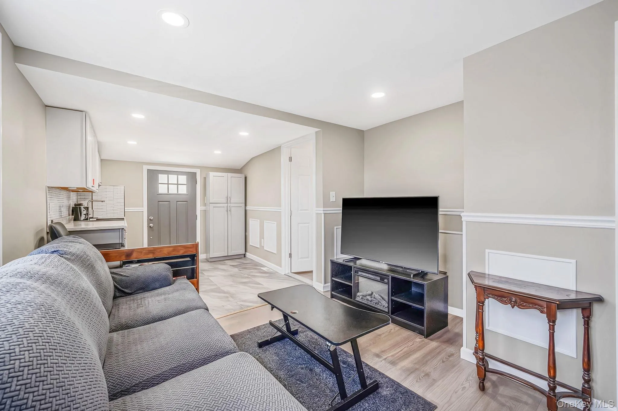 828 Strang Drive, Hempstead, NY, 6 Bedrooms Bedrooms, 12 Rooms Rooms,4 BathroomsBathrooms,Residential,For Rent,Strang,0,1037576 828 Strang Drive, Hempstead, NY, 6 Bedrooms Bedrooms, 12 Rooms Rooms,4 BathroomsBathrooms,Residential,For Rent,Strang,0,1037576