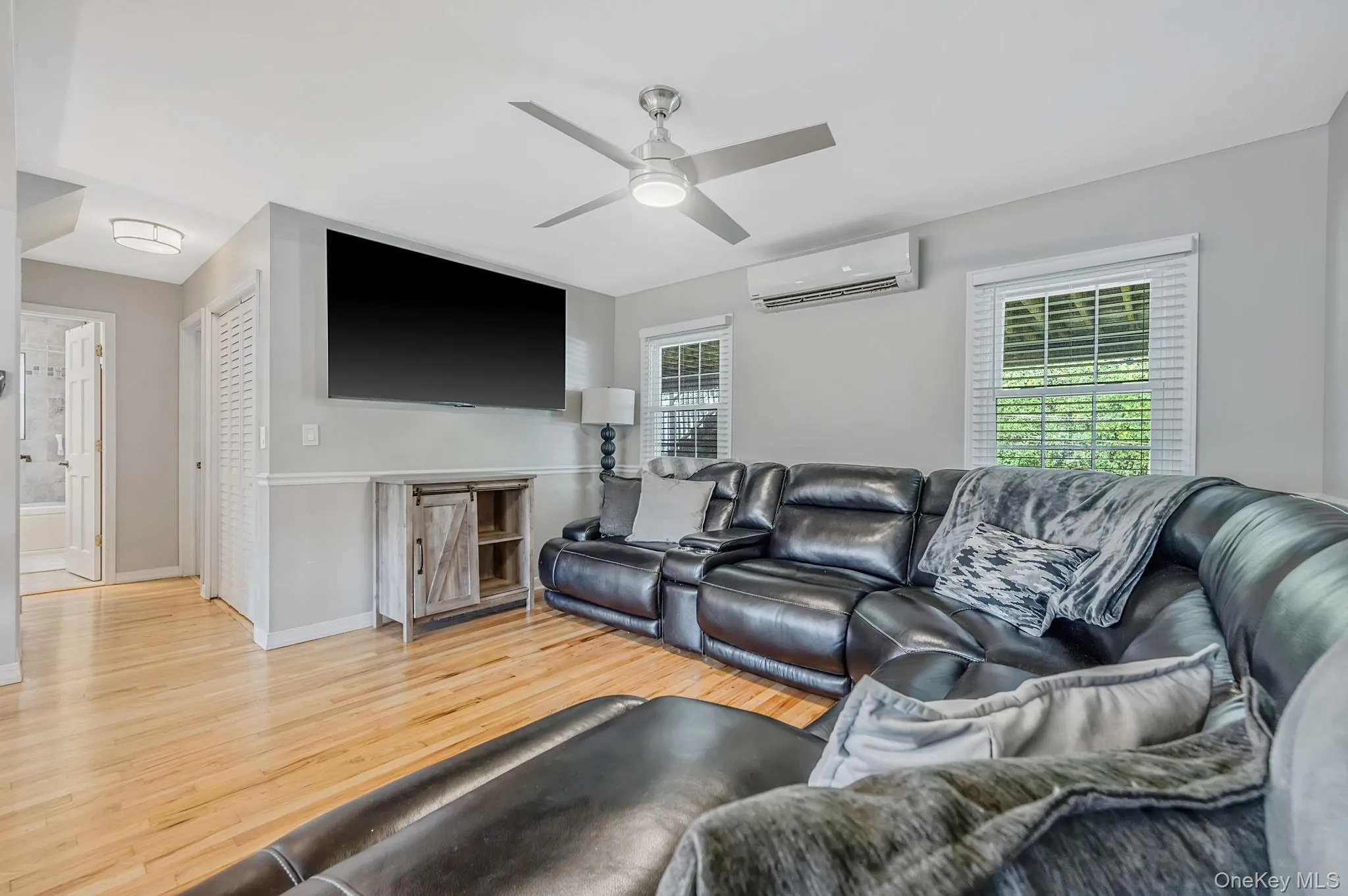 828 Strang Drive, Hempstead, NY, 6 Bedrooms Bedrooms, 12 Rooms Rooms,4 BathroomsBathrooms,Residential,For Rent,Strang,0,1037576 828 Strang Drive, Hempstead, NY, 6 Bedrooms Bedrooms, 12 Rooms Rooms,4 BathroomsBathrooms,Residential,For Rent,Strang,0,1037576