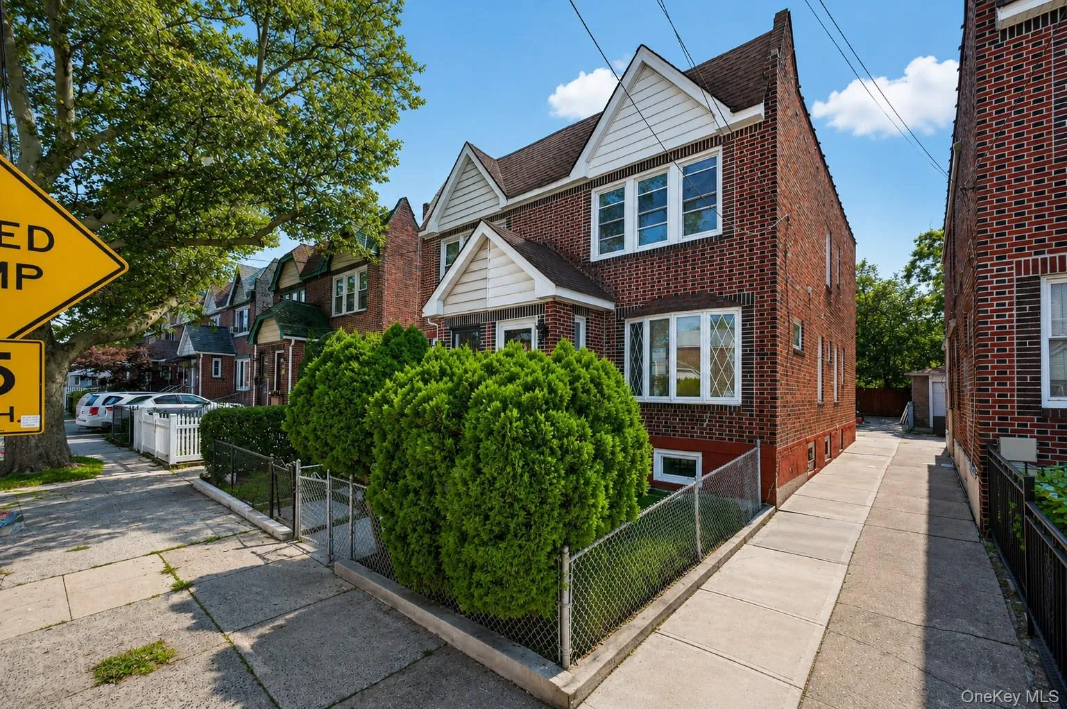 11934 145th Street, New York, NY, 3 Bedrooms Bedrooms, 12 Rooms Rooms,2 BathroomsBathrooms,Residential,For Rent,145th,0,1037577 11934 145th Street, New York, NY, 3 Bedrooms Bedrooms, 12 Rooms Rooms,2 BathroomsBathrooms,Residential,For Rent,145th,0,1037577